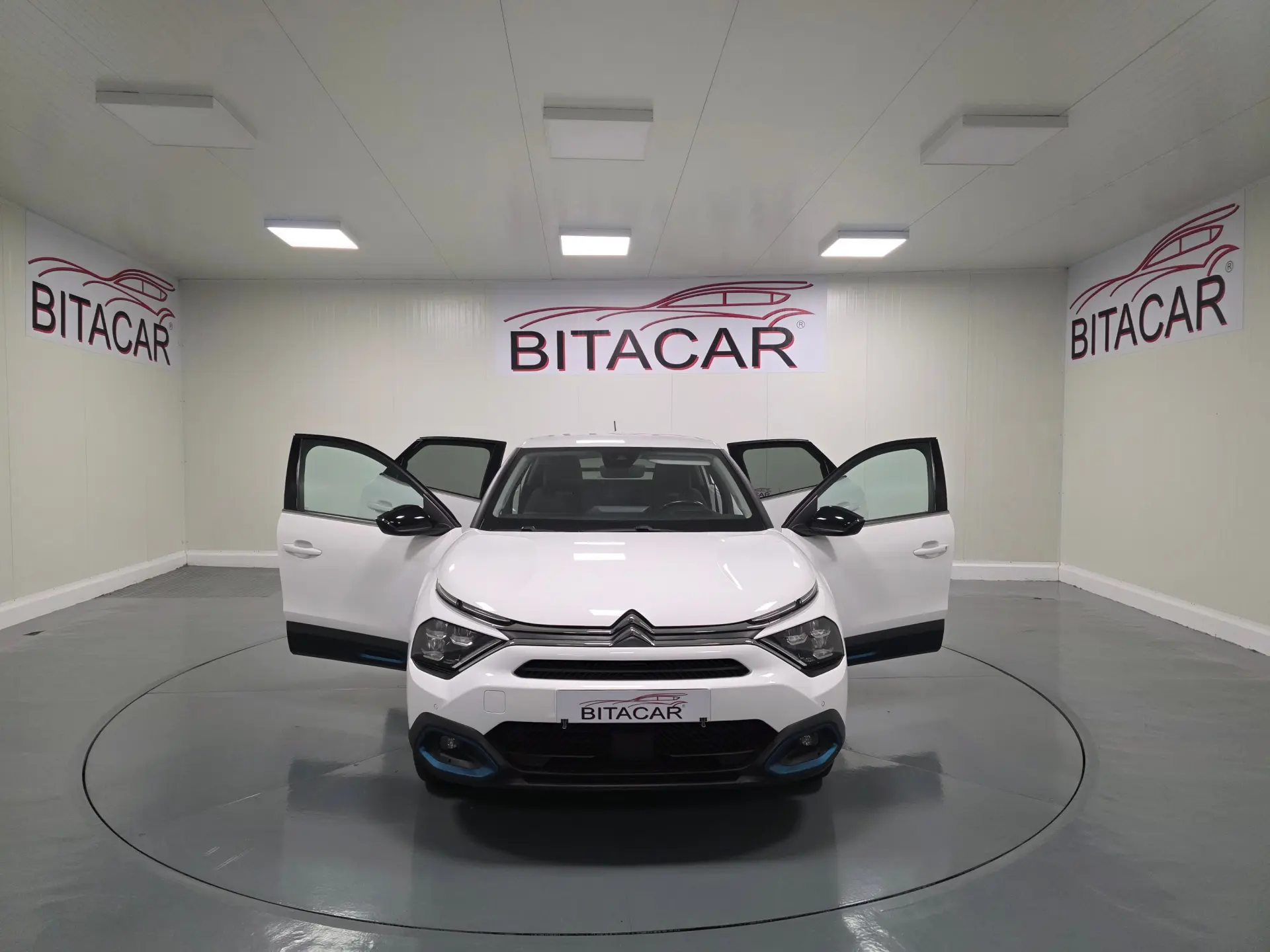 Citroen e-C4 SHINE 46
