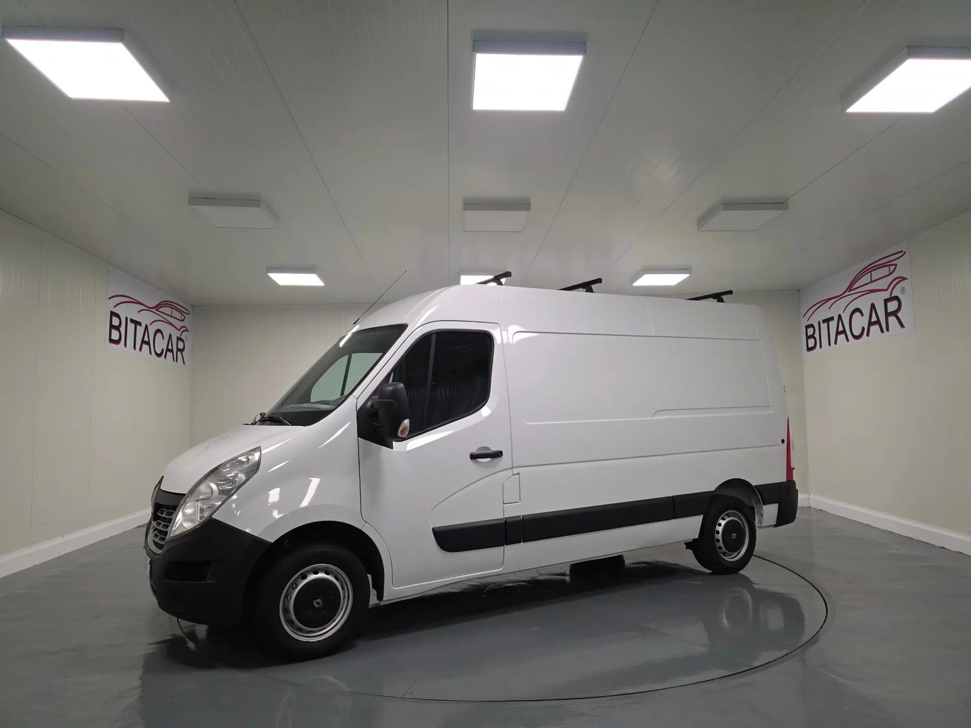 Renault Master 2.3 dCi L2H2 3.5T 23