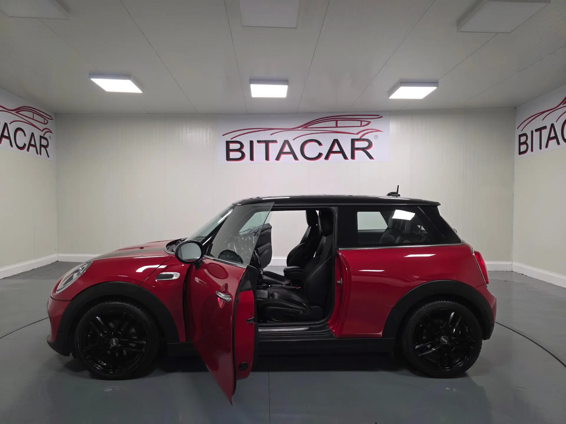 MINI 3 Portas Cooper D 21