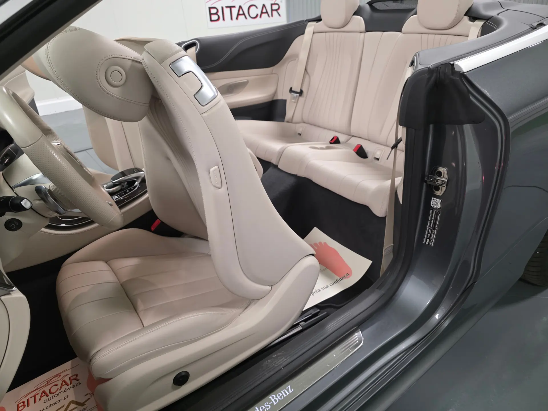 Mercedes-Benz E 300 AMG CABRIO 71