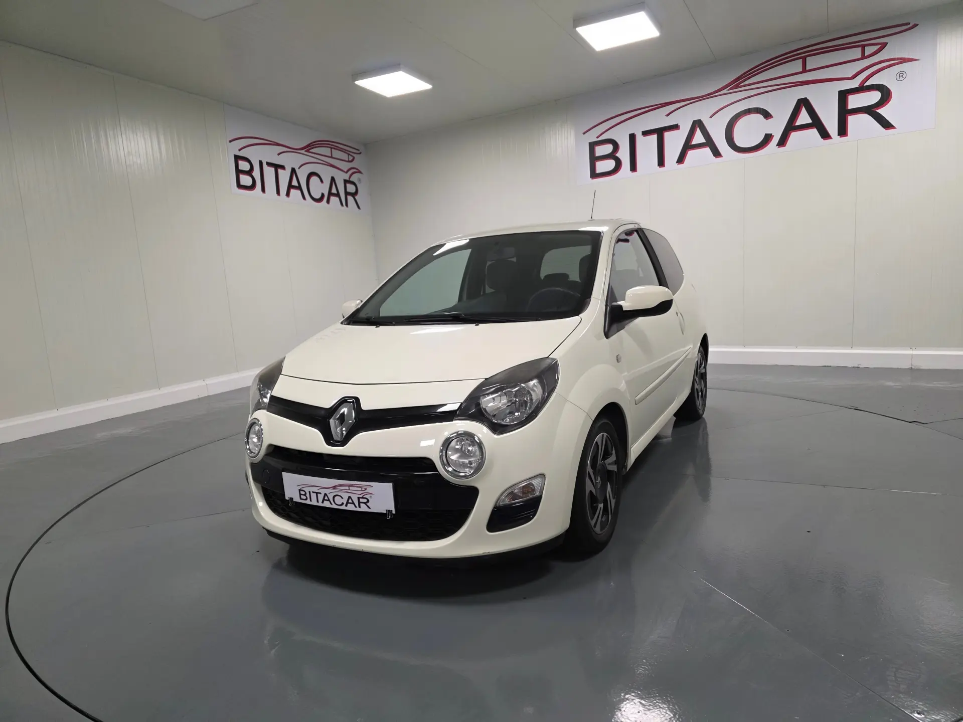Renault Twingo 1.2 16V Dynamique 12