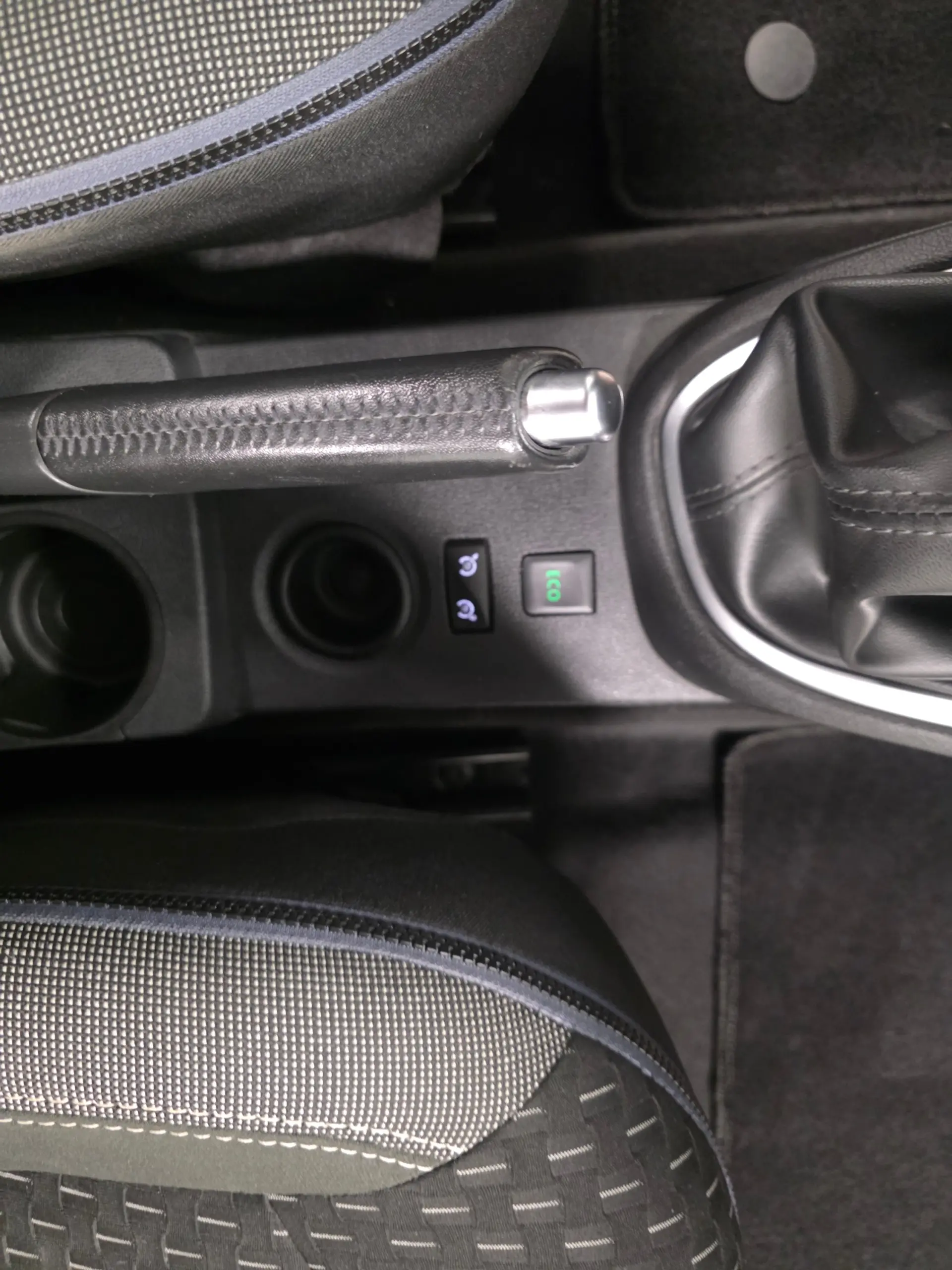Renault Captur 1.5 DCI EXCLUSIVE 111