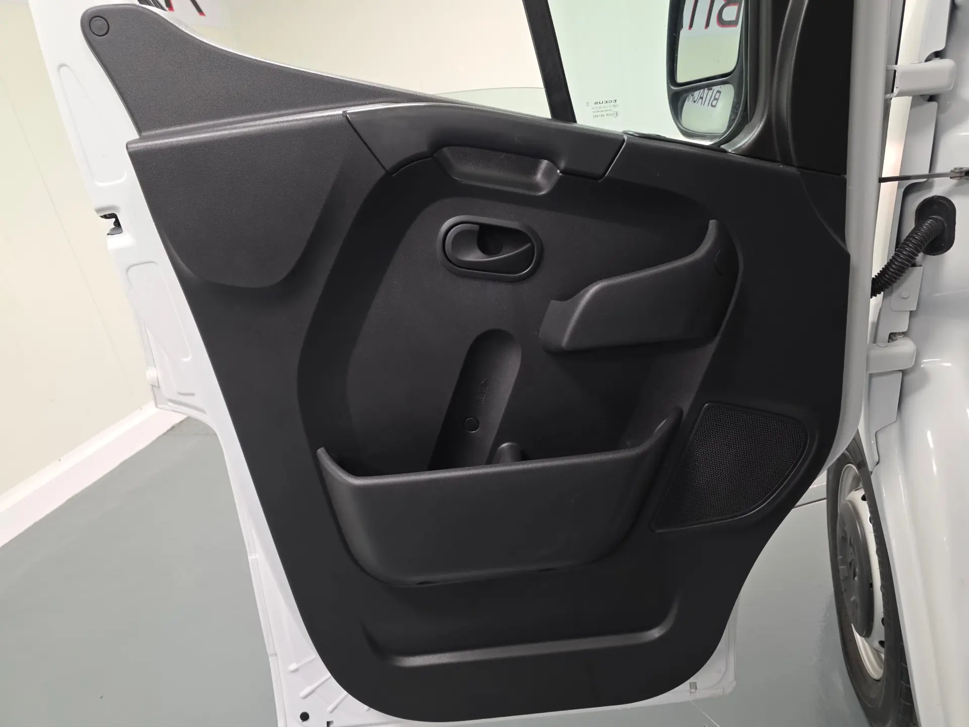 Renault Master L2H2 135CV IVA DEDUTIVEL 82