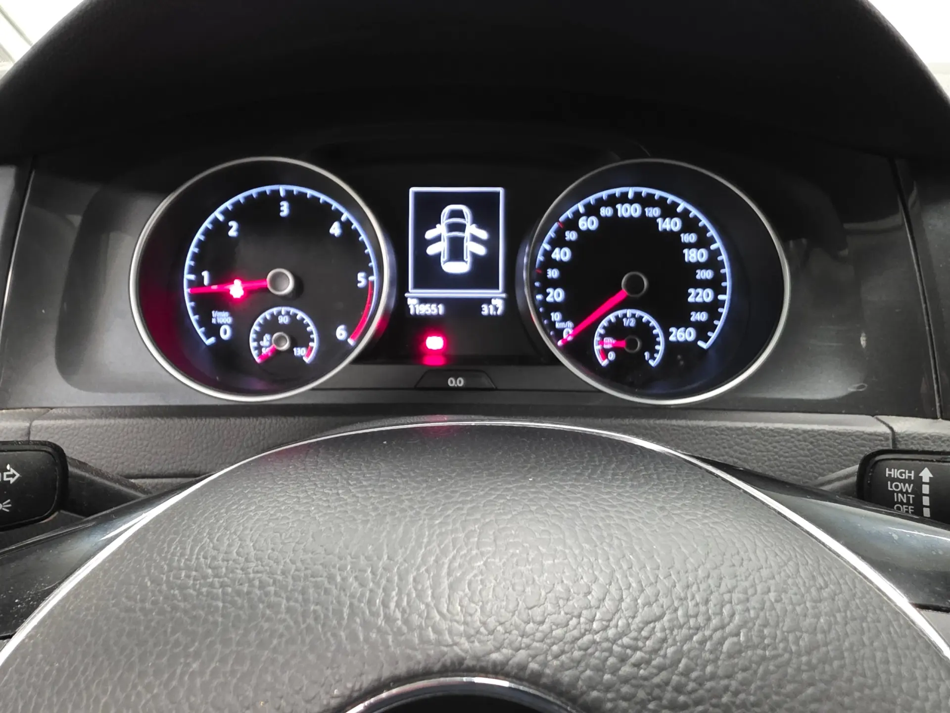 Volkswagen Golf 1.6 TDI CONFORTLINE 93