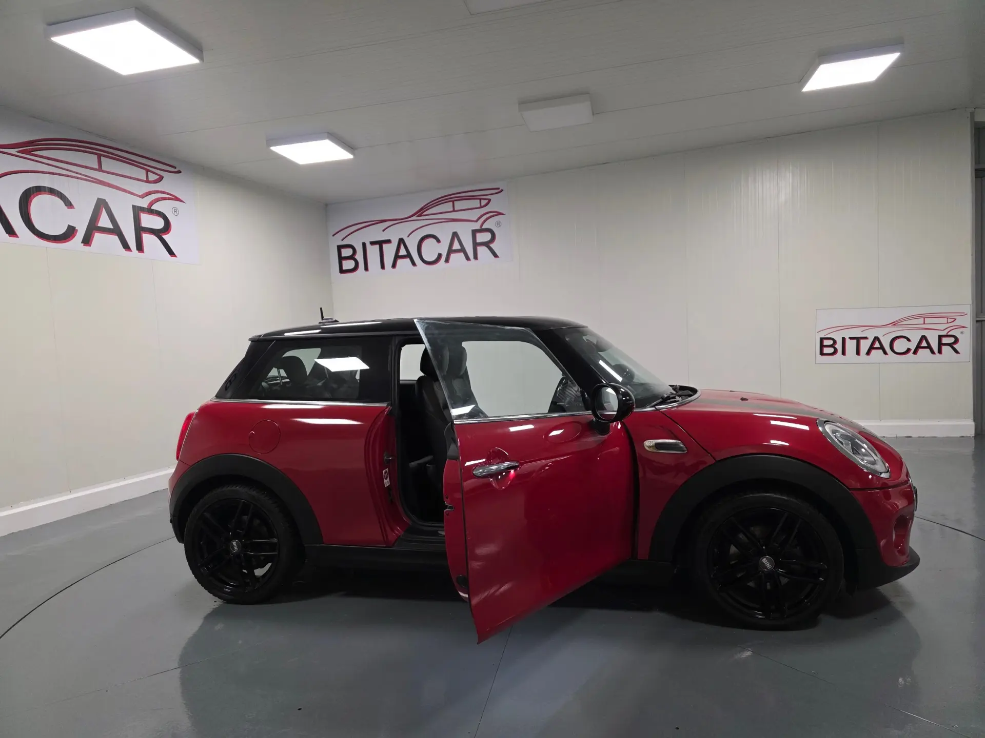 MINI 3 Portas Cooper D 8