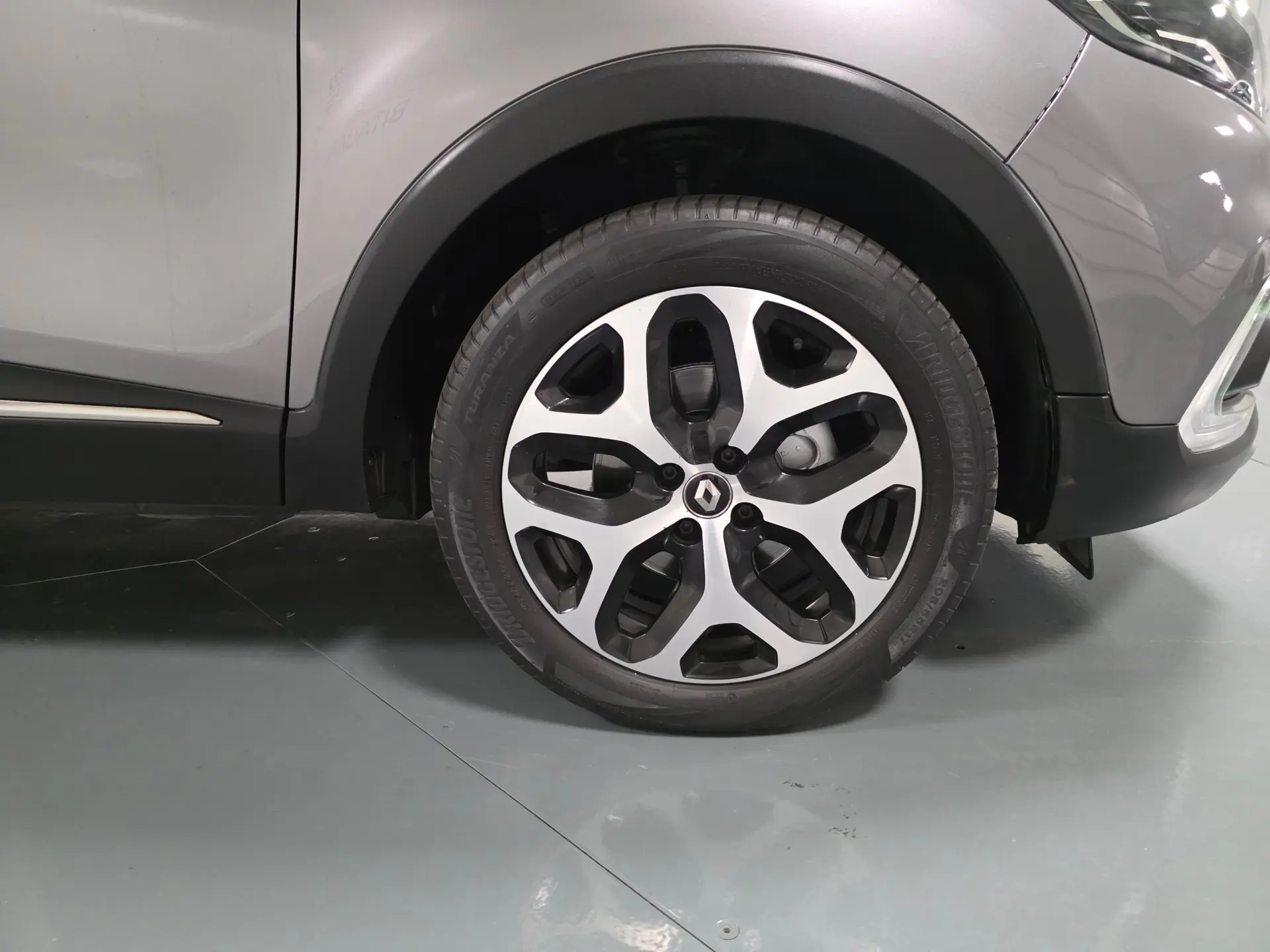 Renault Captur 1.5 DCI EXCLUSIVE 4