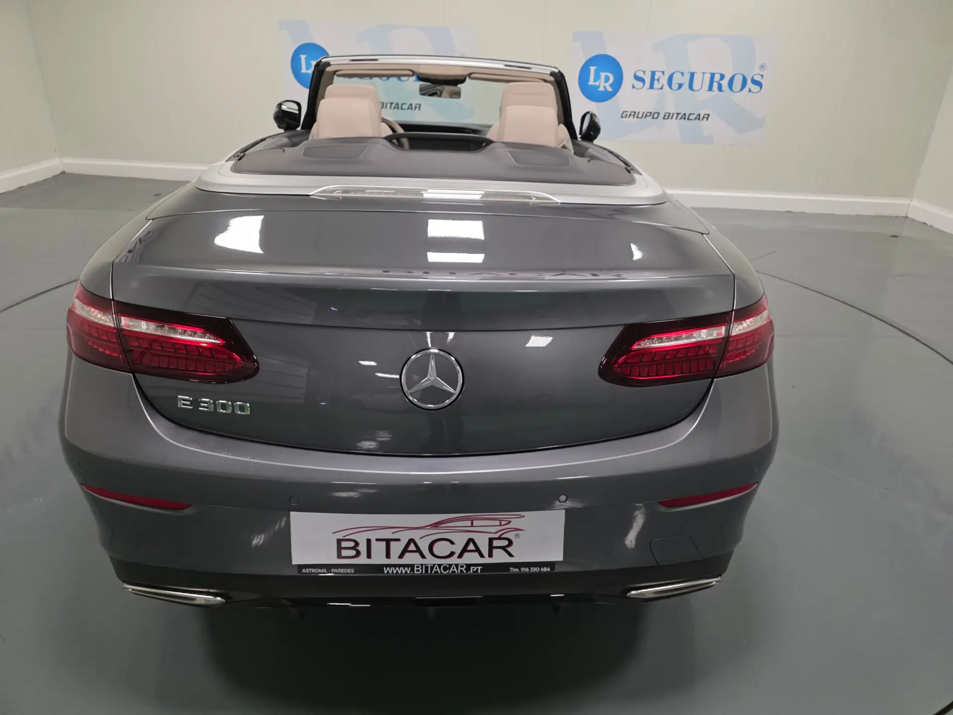 Mercedes-Benz E 300 AMG CABRIO 34