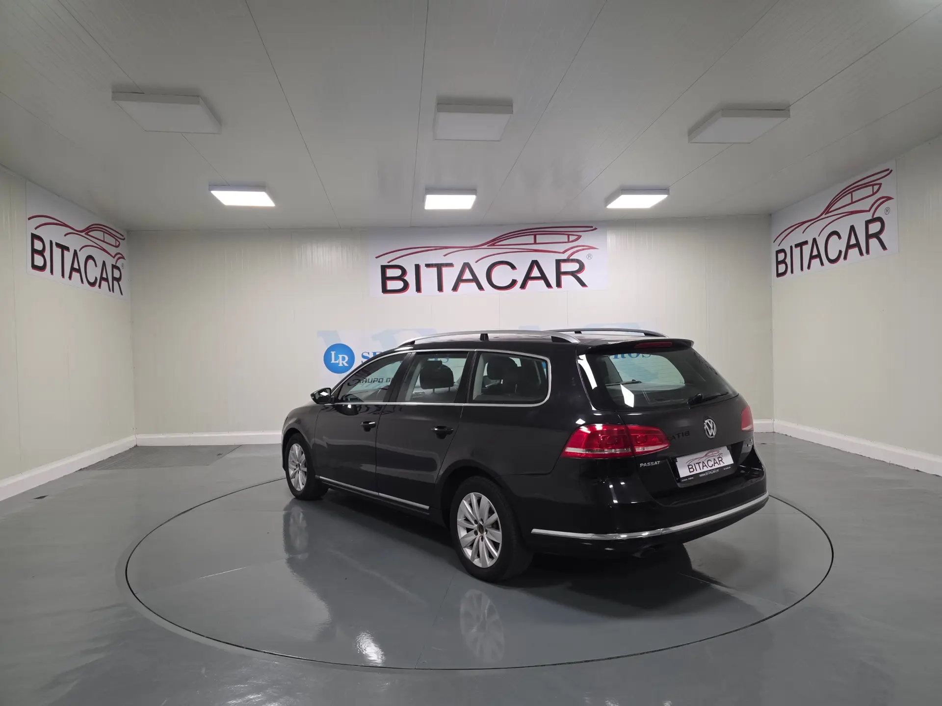 Volkswagen Passat 1.6 TDI Confortline 15