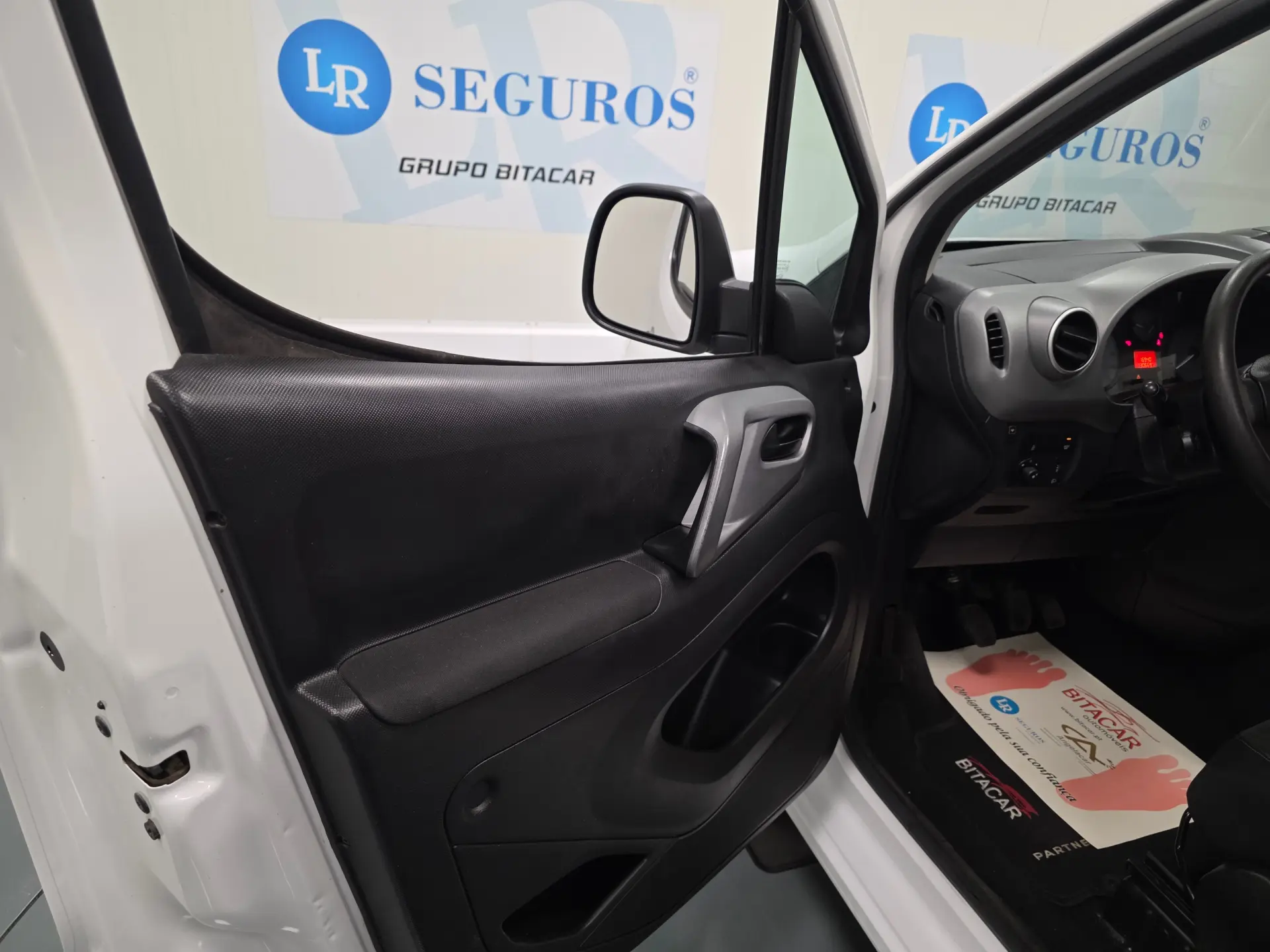 Peugeot Partner TEPEE 1.6 BLUEHDI 5 LUGARES 80