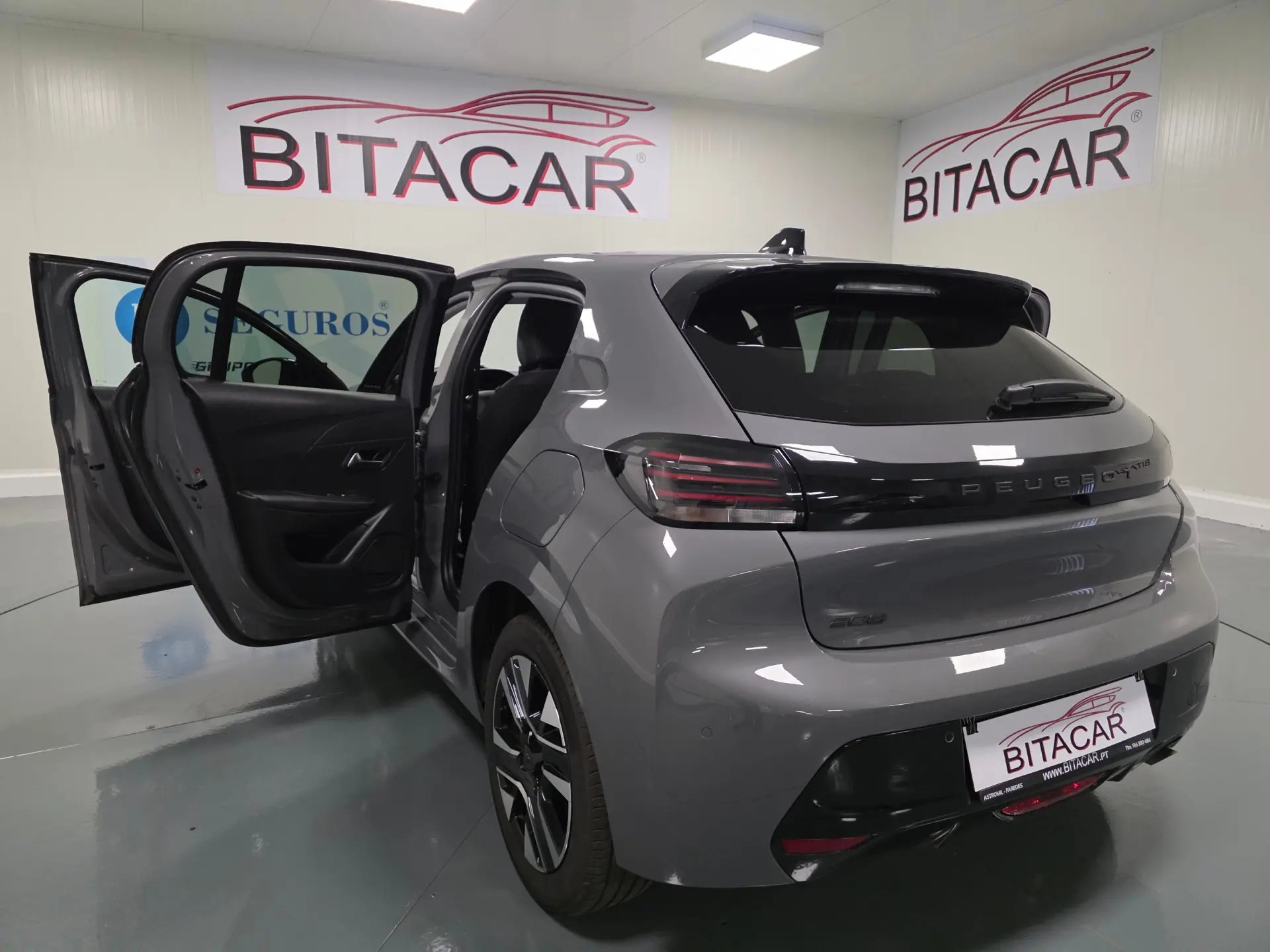 Peugeot 208 ALLURE 48