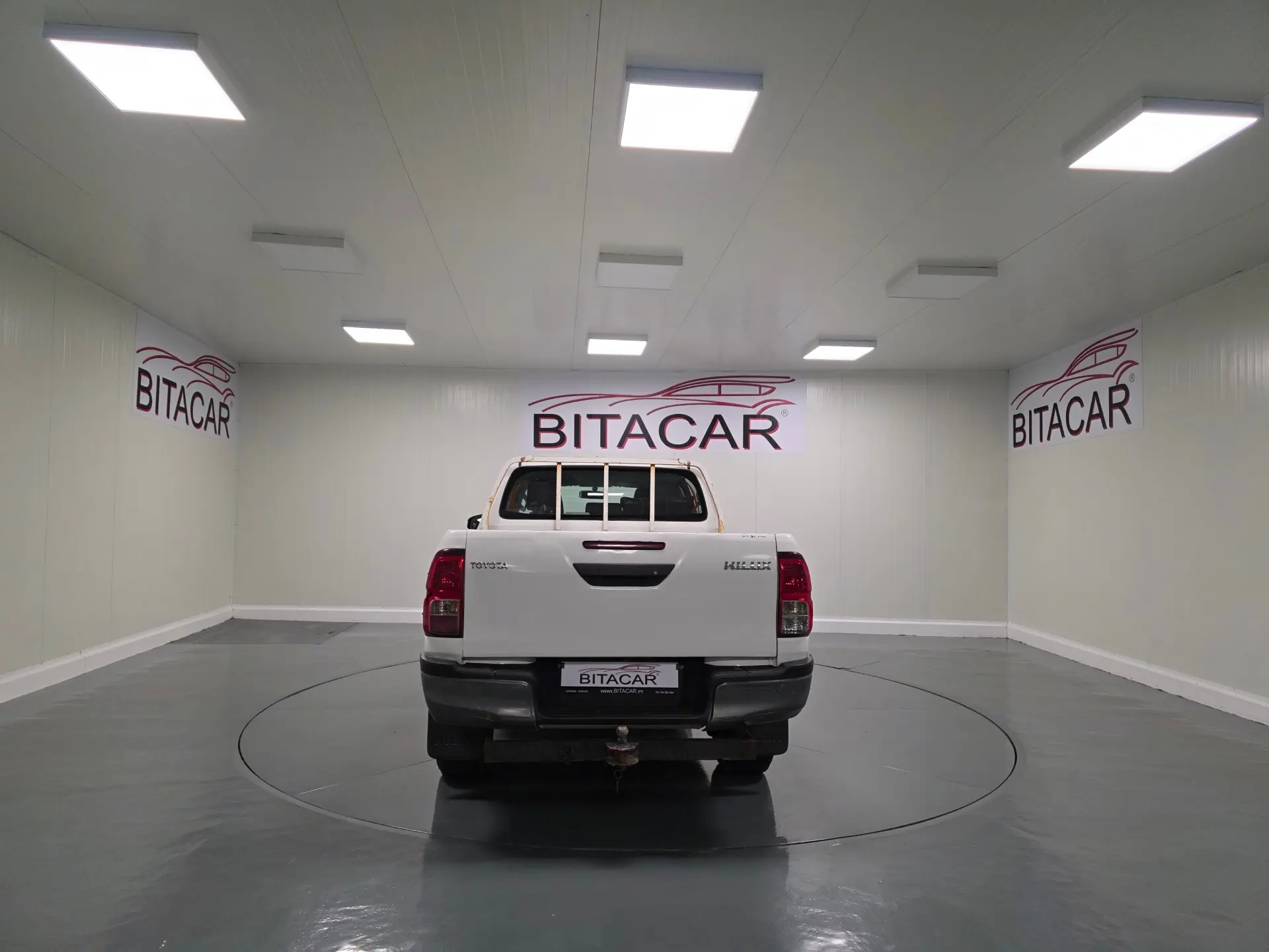 Toyota Hilux 2.4 D-4D 2WD CD 5