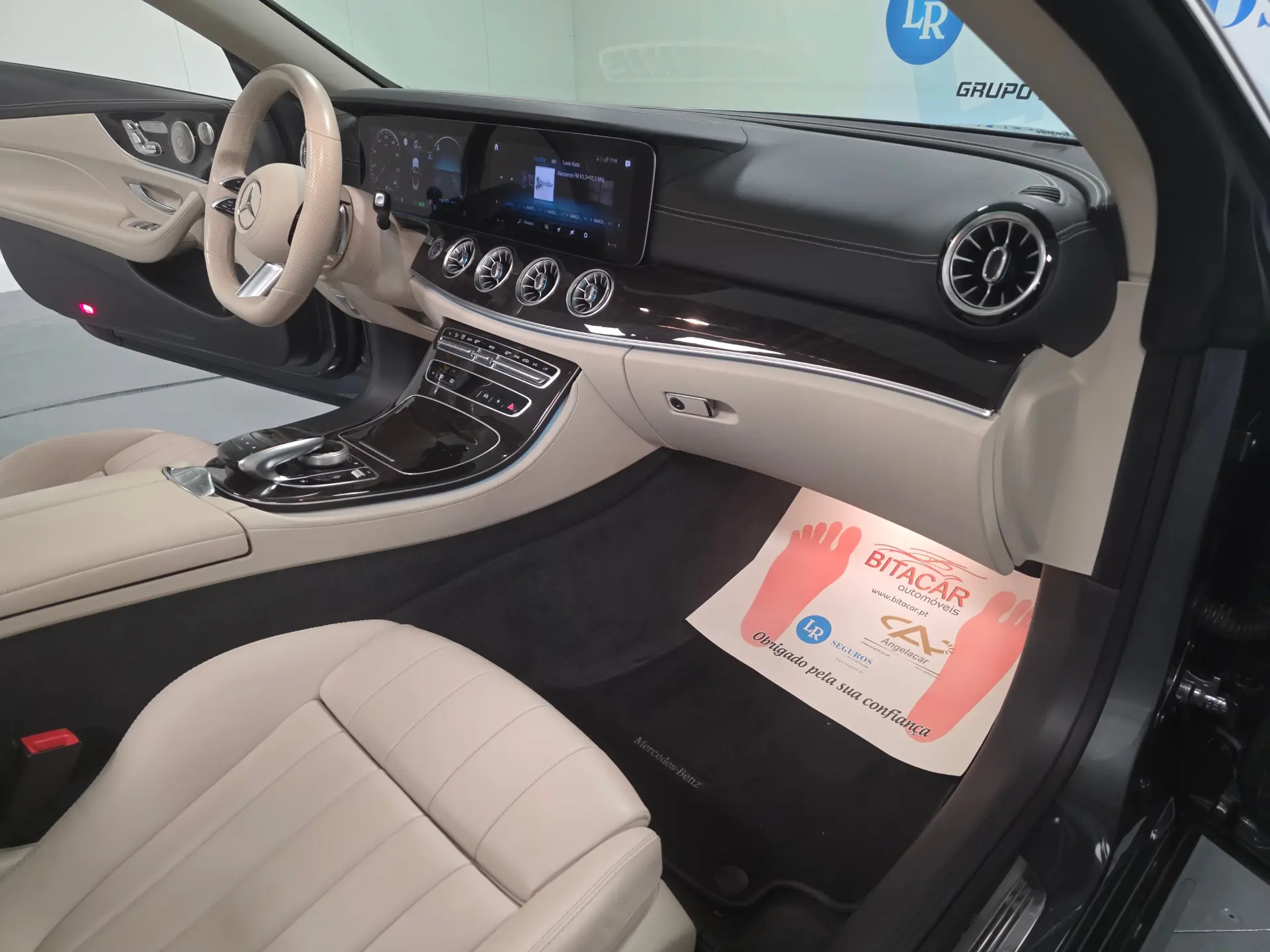 Mercedes-Benz E 300 AMG CABRIO 76