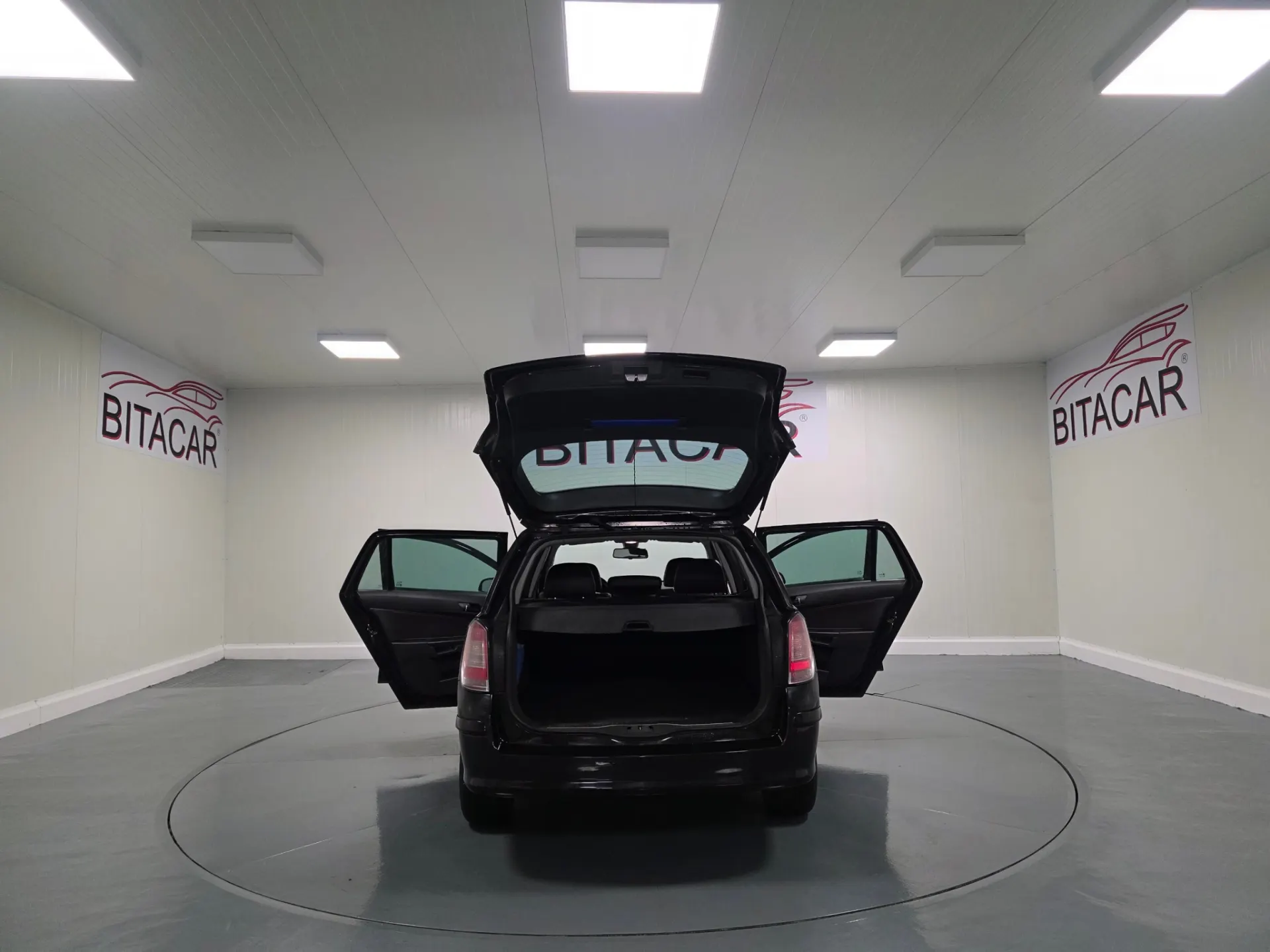 Opel Astra Caravan 1.3 CDTi Cosmo 3