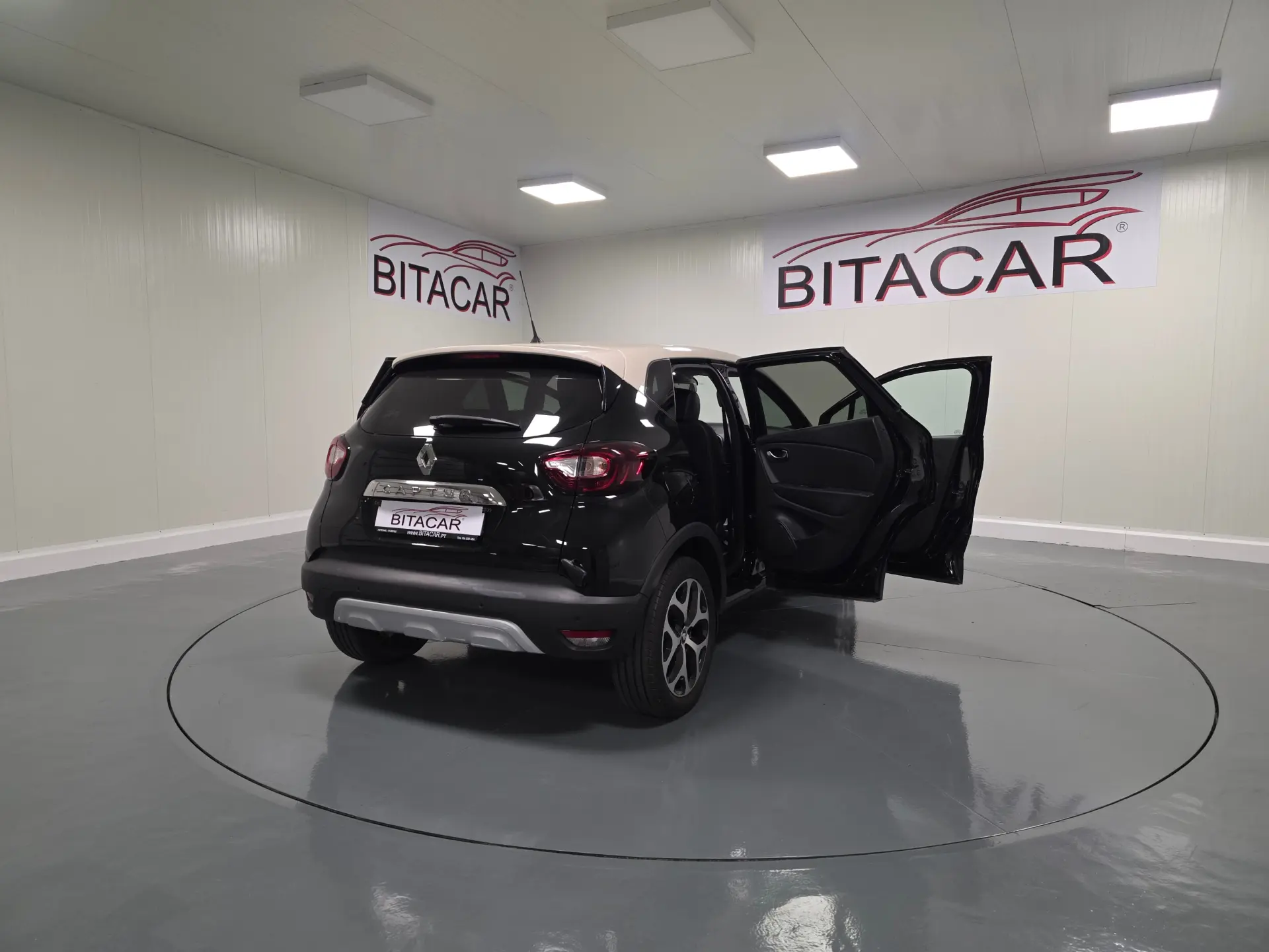 Renault Captur 1.5 DCI EXCLUSIVE 8