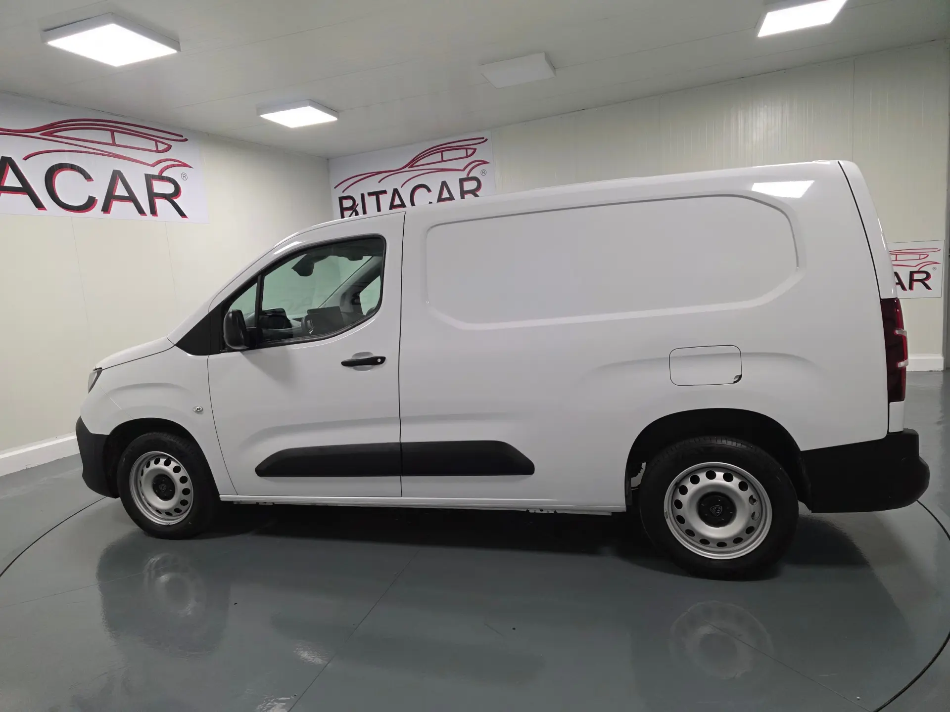 Peugeot Partner 1.5 BLUEHDI 100CV LONGA CAMARA TRASEIRA 38