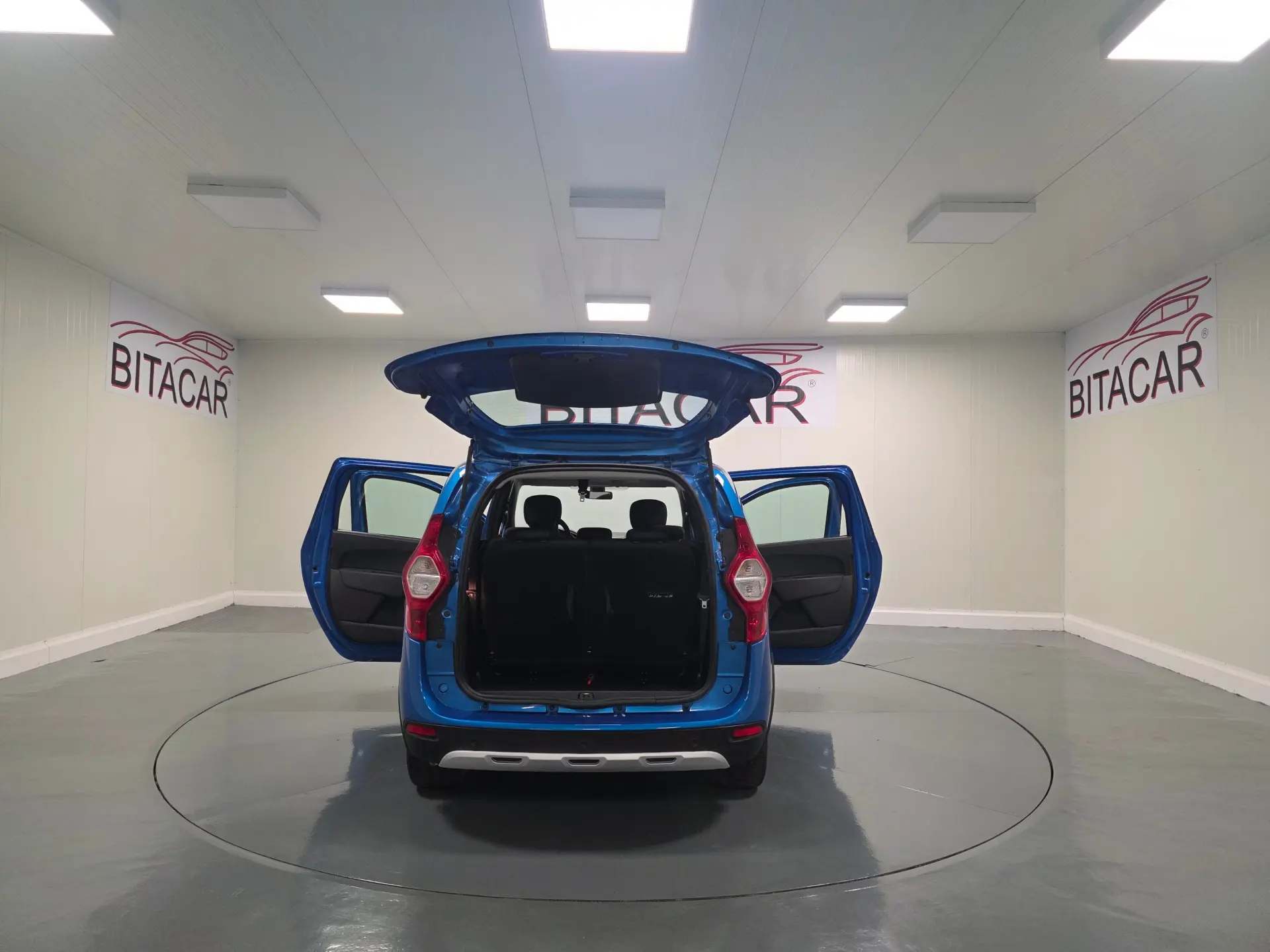Dacia Lodgy 1.5 dCi Stepway 7L 55