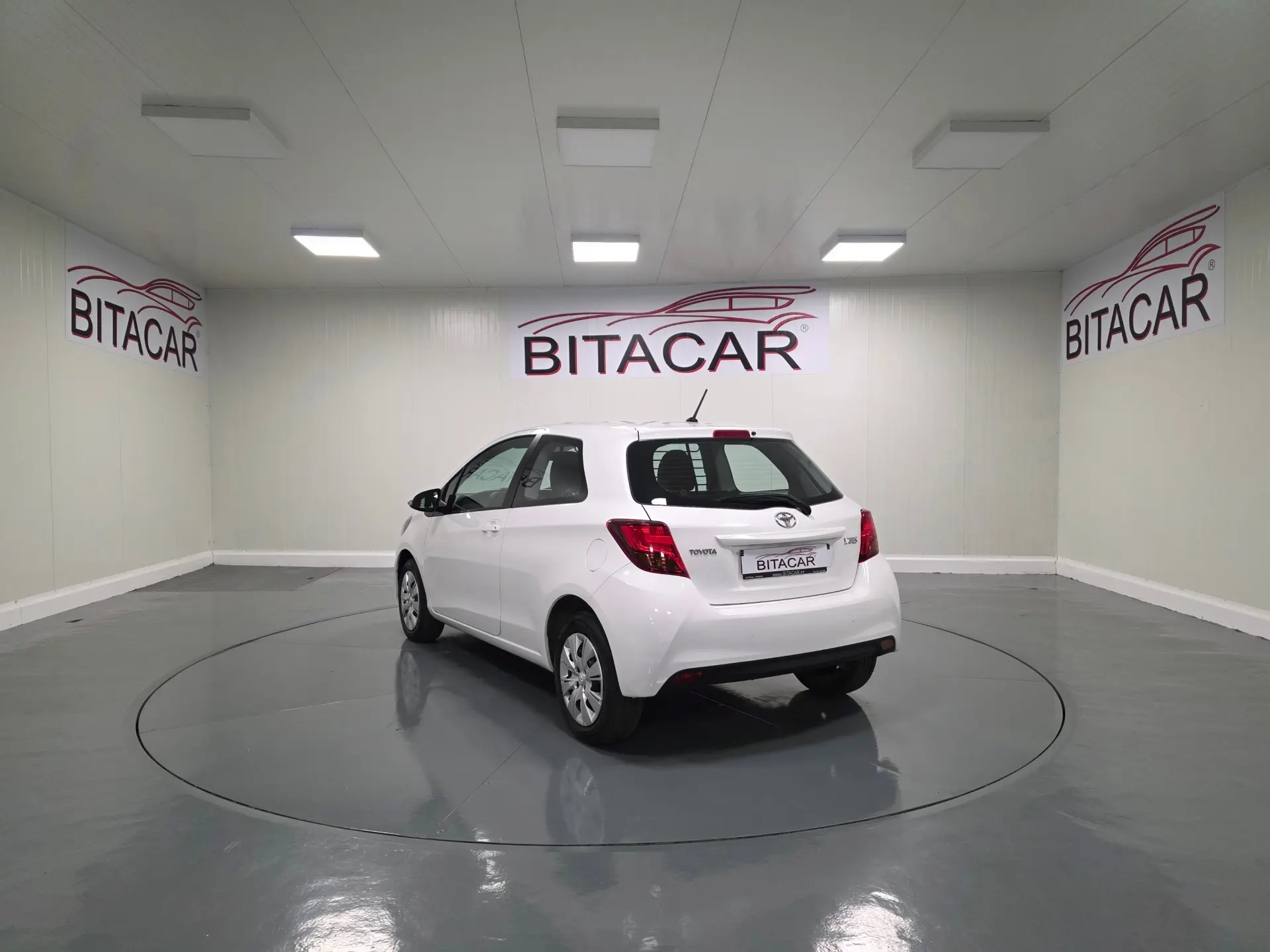 Toyota Yaris BIZZ 1.4 D-4D 90CV IVA DEDUTIVEL 25
