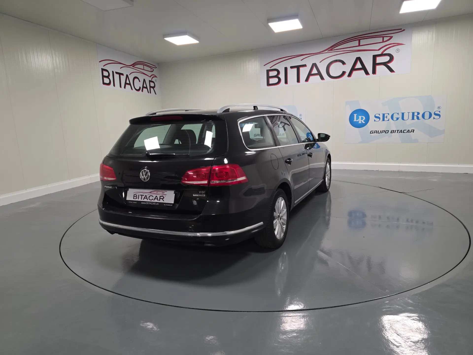 Volkswagen Passat 1.6 TDI Confortline 24