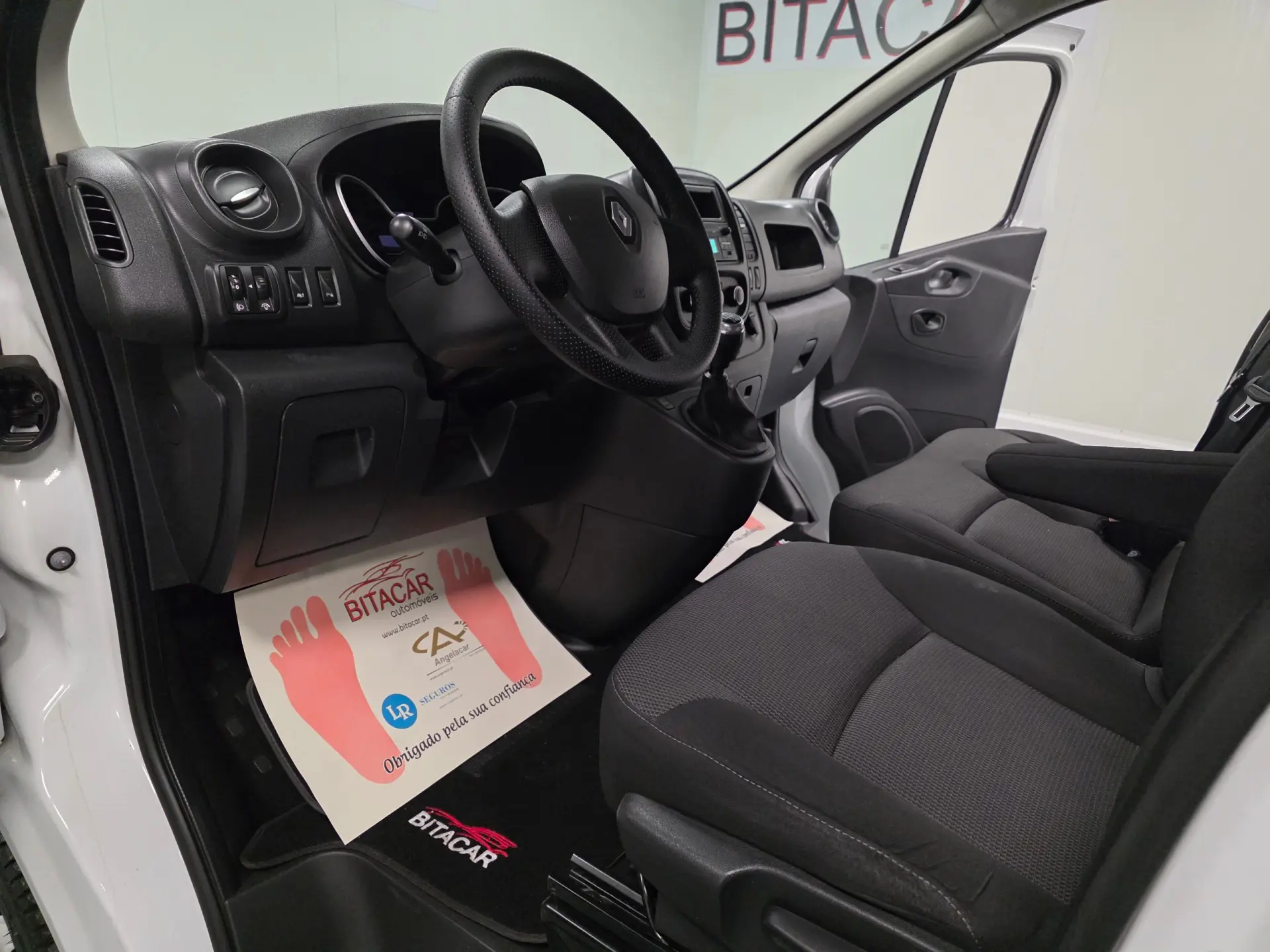 Renault Trafic 2.0 DCI L1H1 120CV IVA DEDUTIVEL 57