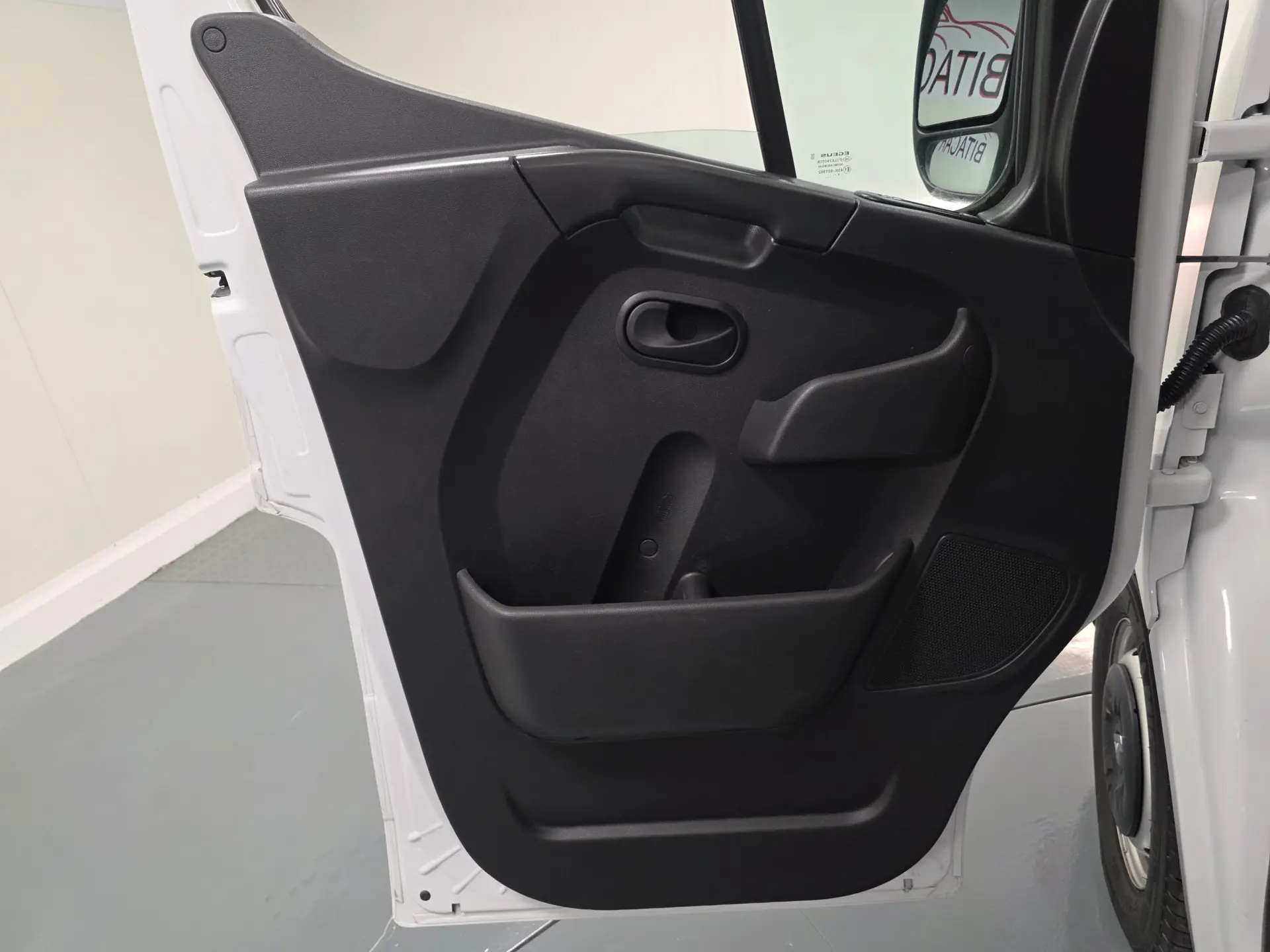 Renault Master L2H2 135CV GPS CAM TRASEIRA IVA DEDUTIVEL 73