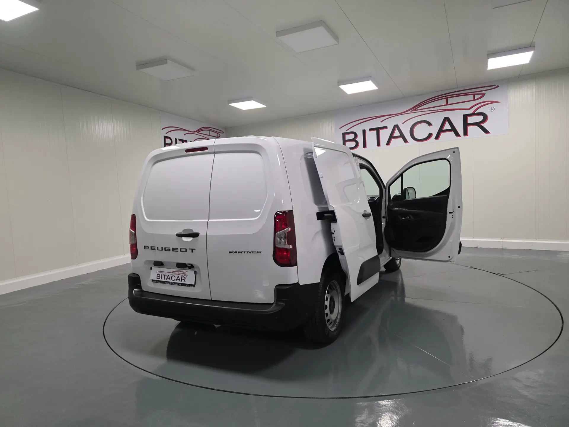Peugeot Partner 1.5 BLUEHDI 100CV LONGA CAMARA TRASEIRA 66