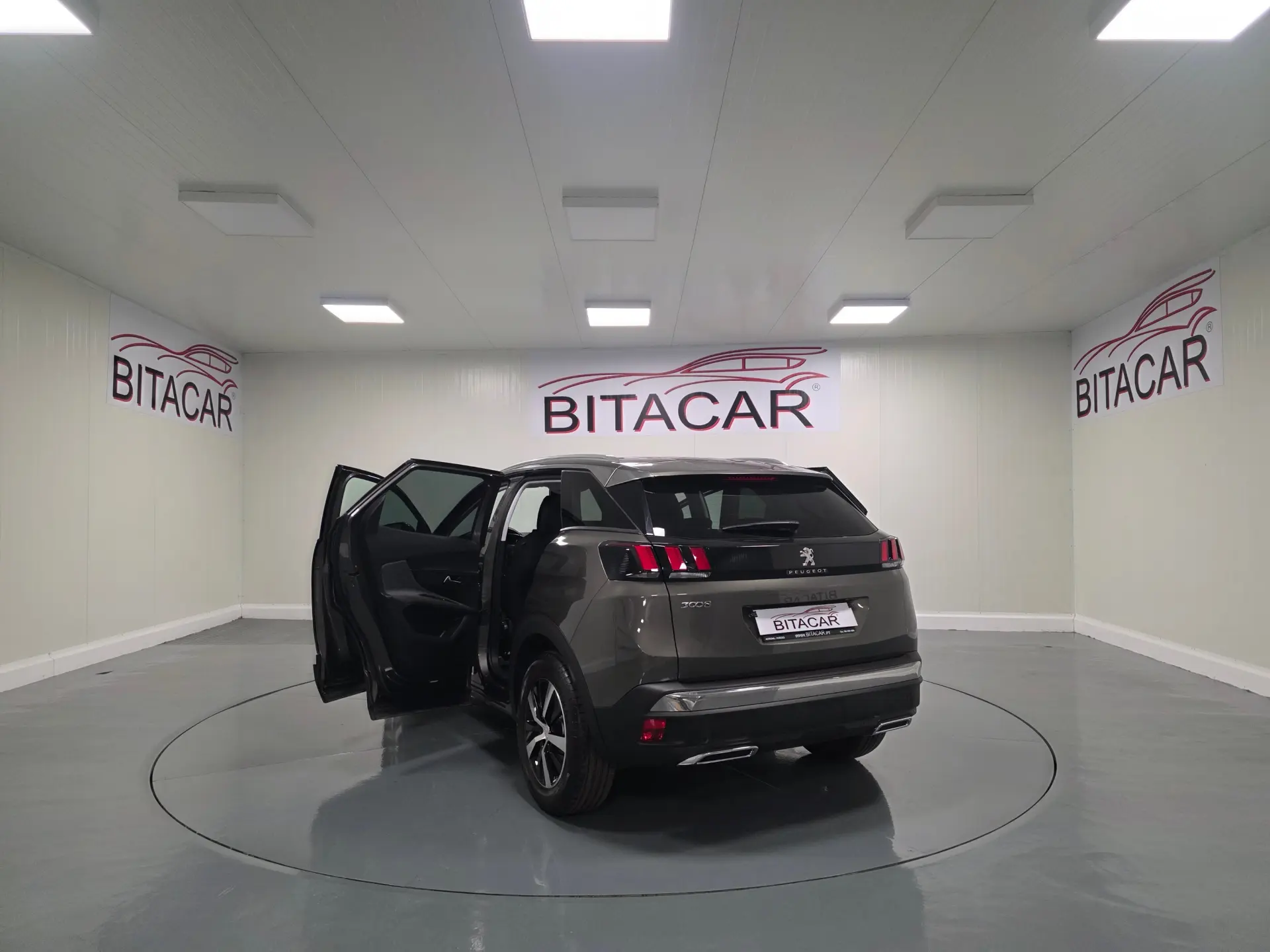 Peugeot 3008 1.5 BLUEHDI ACTIVE 56