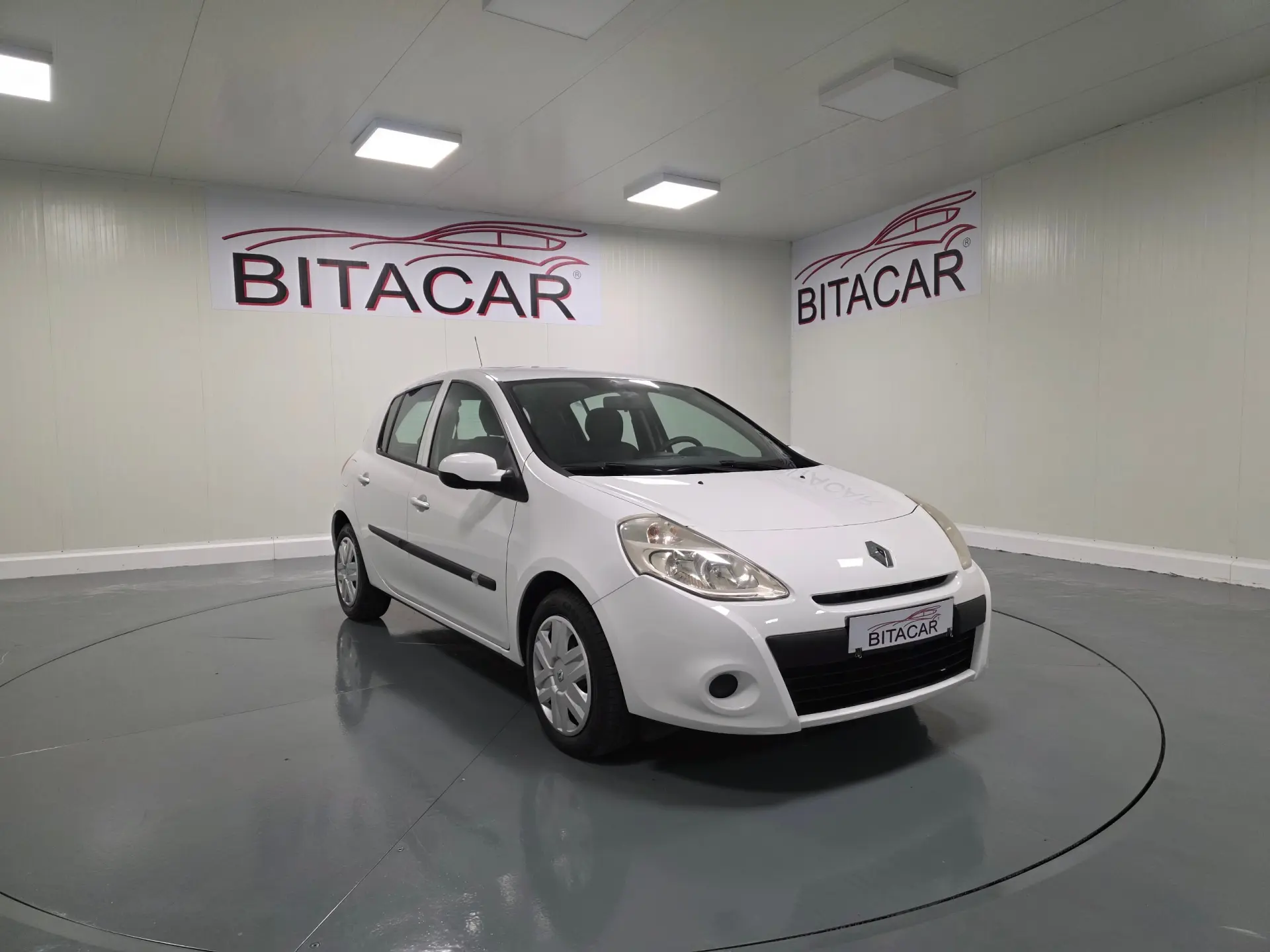 Renault Clio 1.5 DCI CONFORT 2