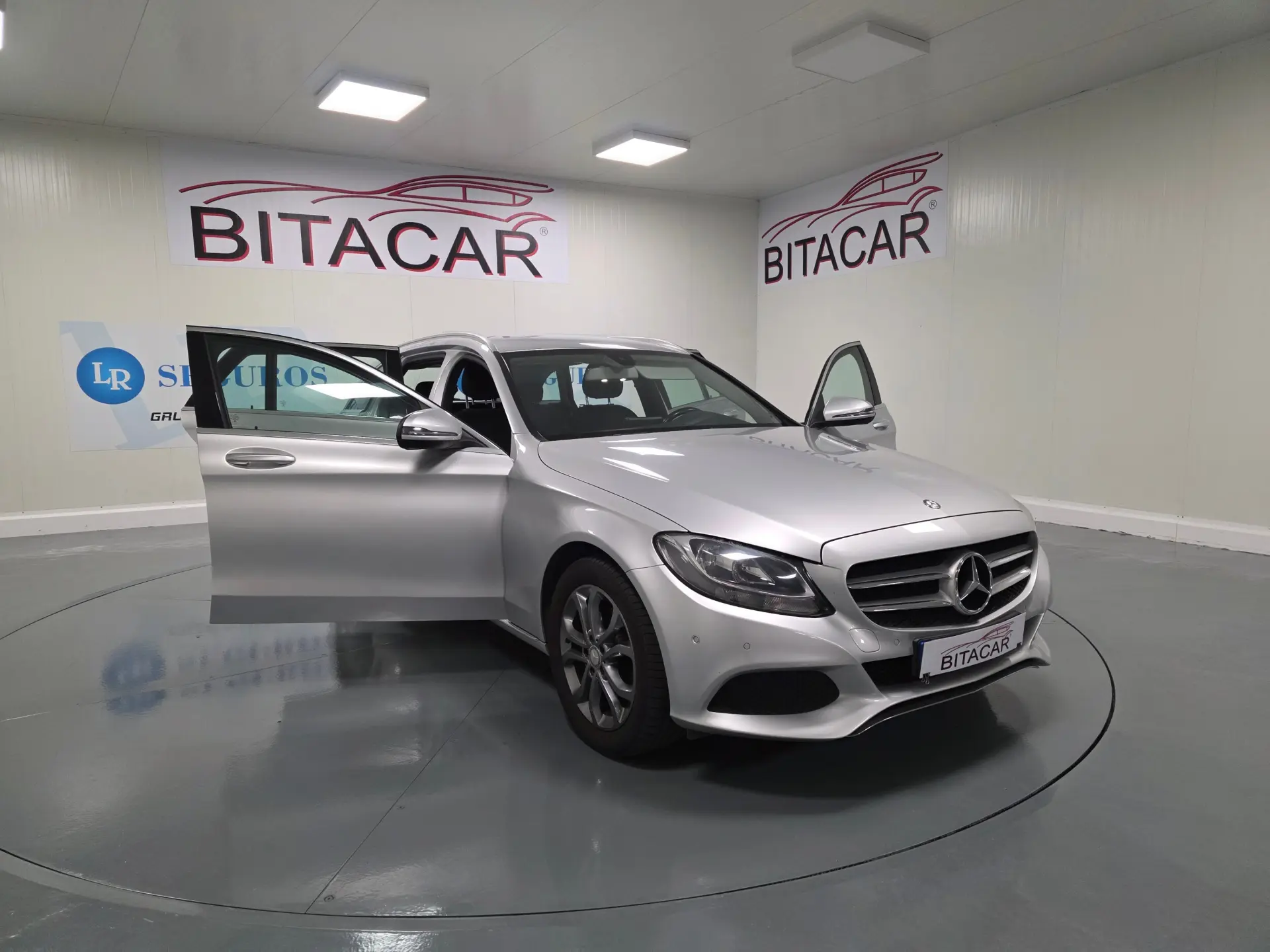 Mercedes-Benz C 200 D BLUETEC STATION 33