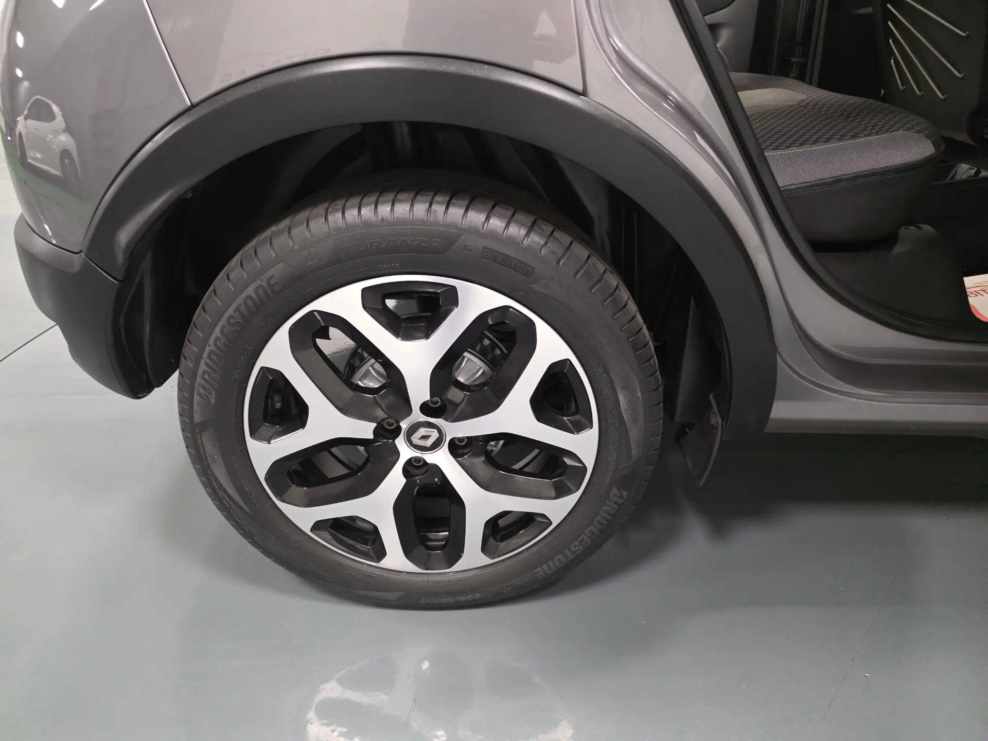 Renault Captur 1.5 DCI EXCLUSIVE 73