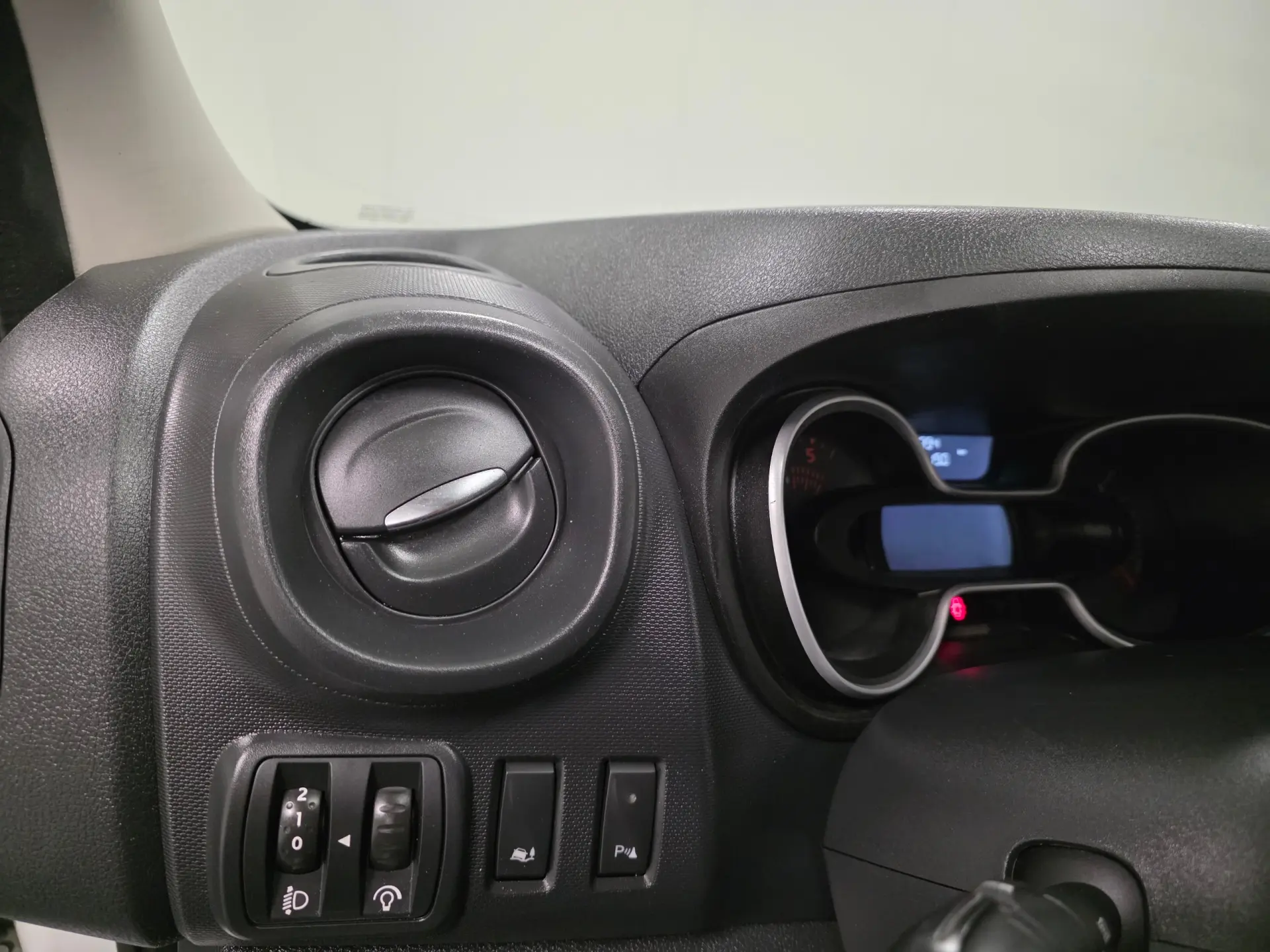 Renault Trafic 2.0 DCI L1H1 120CV IVA DEDUTIVEL 61
