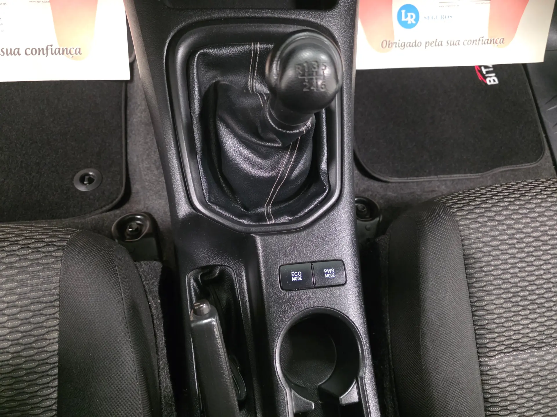 Toyota Hilux 2.4 D-4D 2WD CD 24