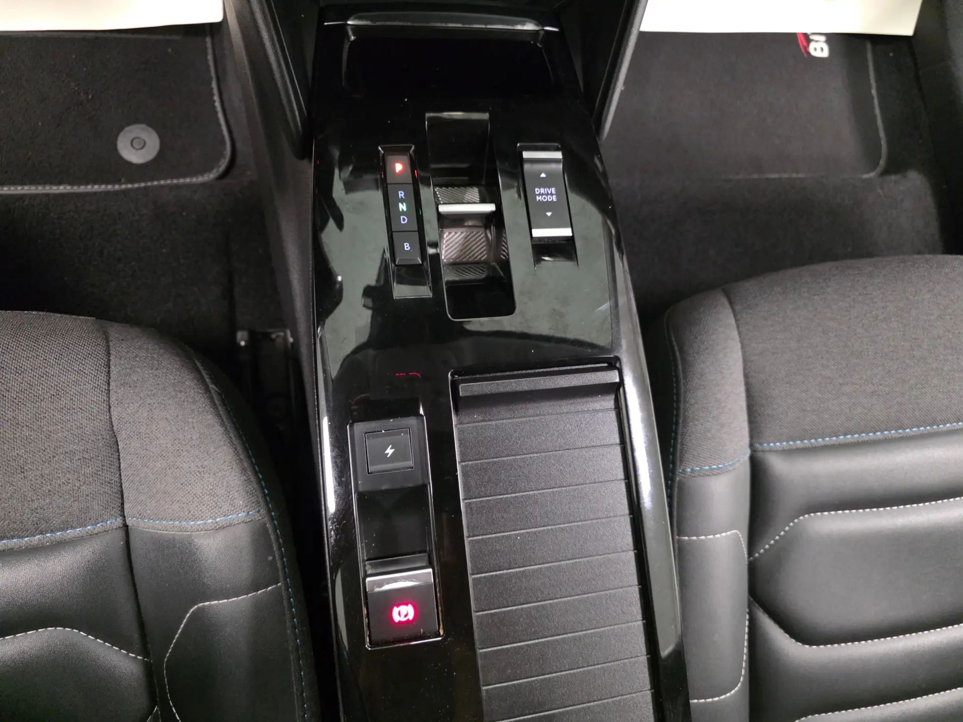 Citroen e-C4 SHINE 116