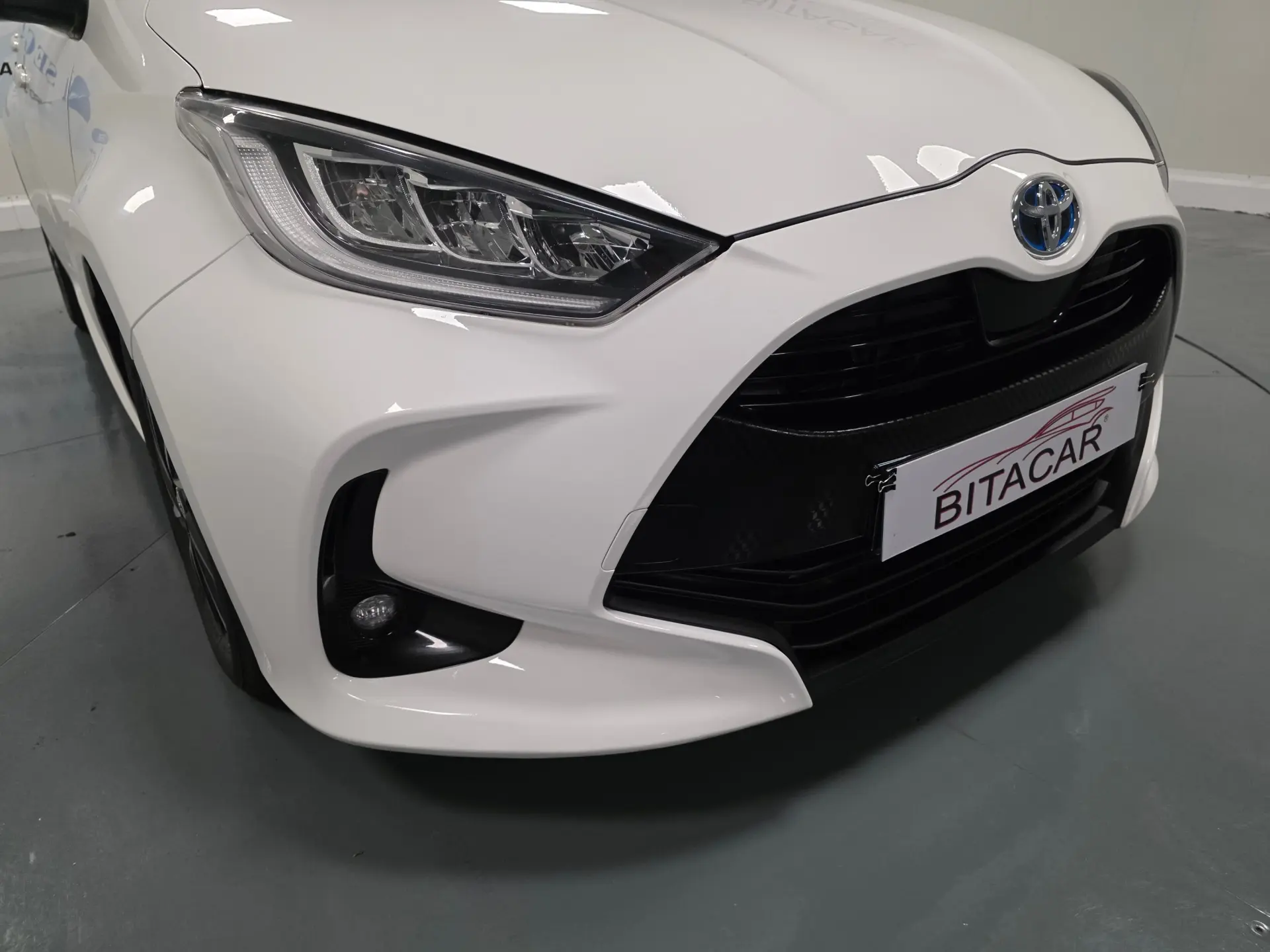 Toyota Yaris 1.5 HDF EXCLUSIVE 5