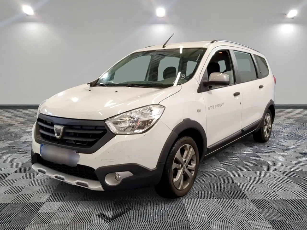 Dacia Lodgy 1.2 STEPWAY 2