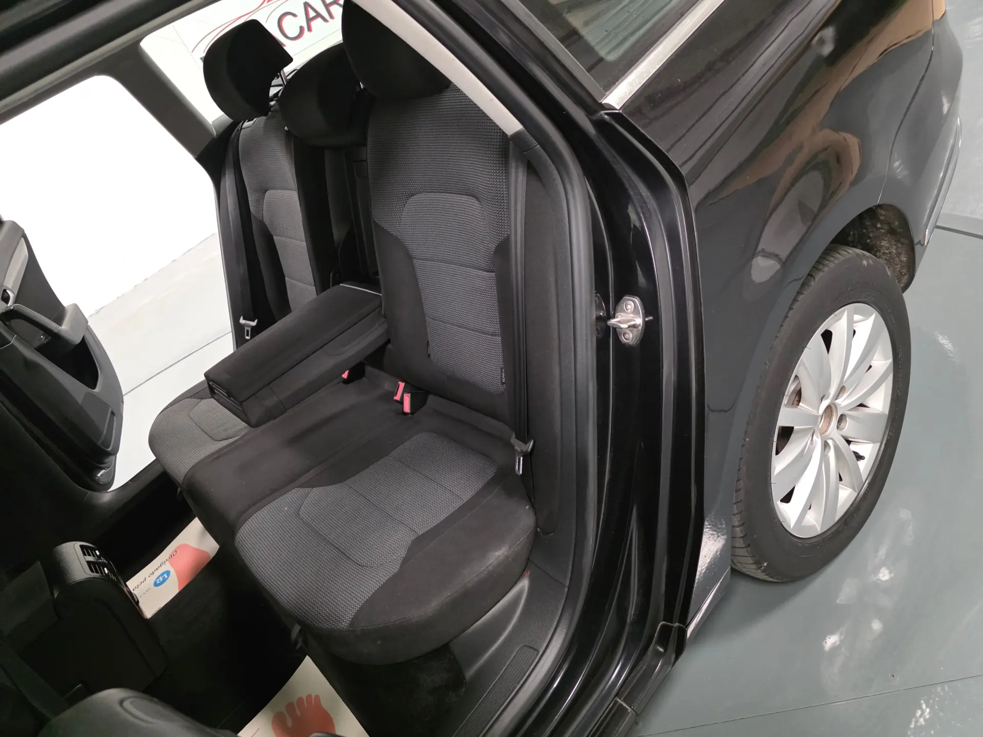 Volkswagen Passat 1.6 TDI Confortline 54