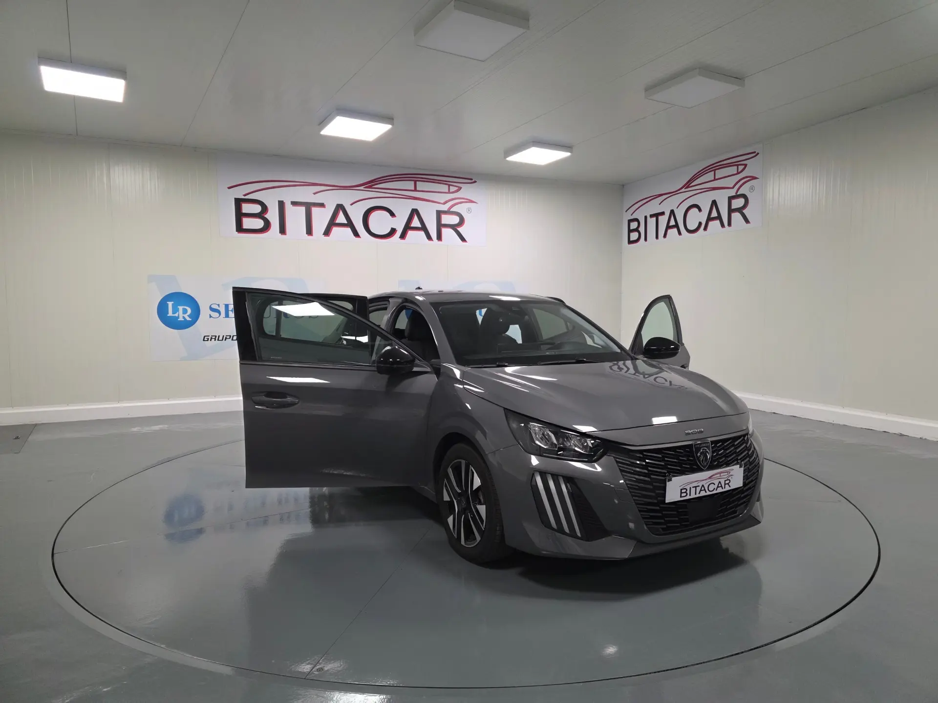 Peugeot 208 ALLURE 35
