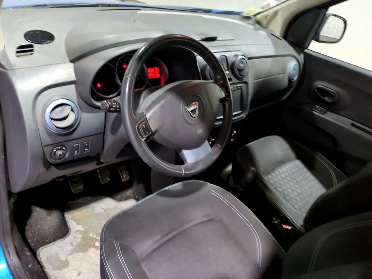 Dacia Lodgy 1.5 dCi Stepway 7L 12