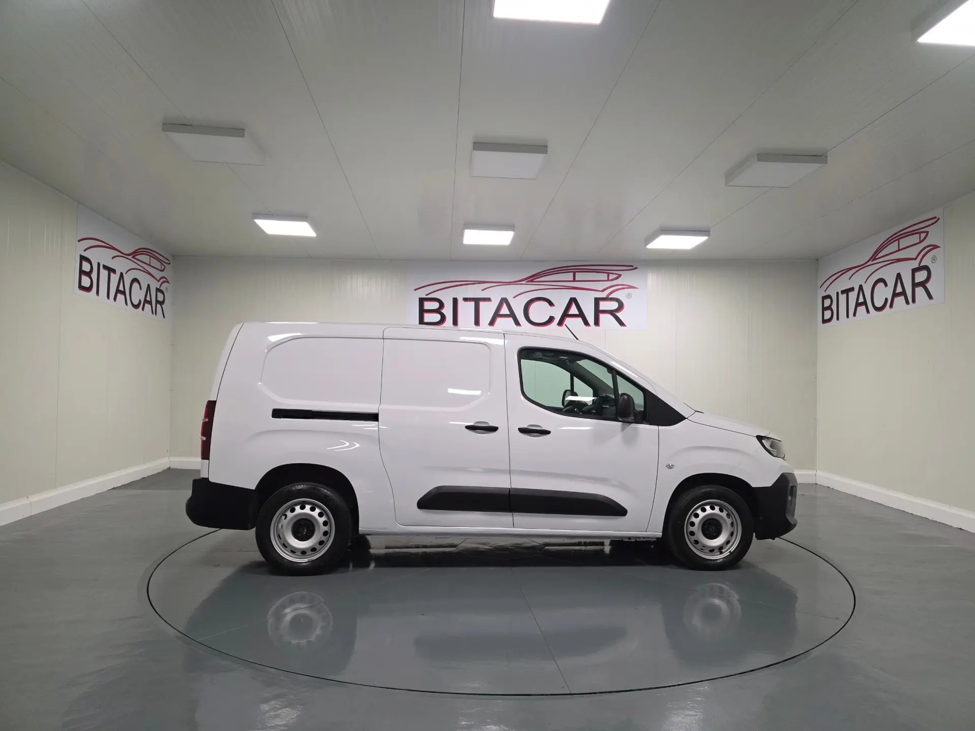 Peugeot Partner 1.5 BLUEHDI 100CV LONGA CAMARA TRASEIRA 56