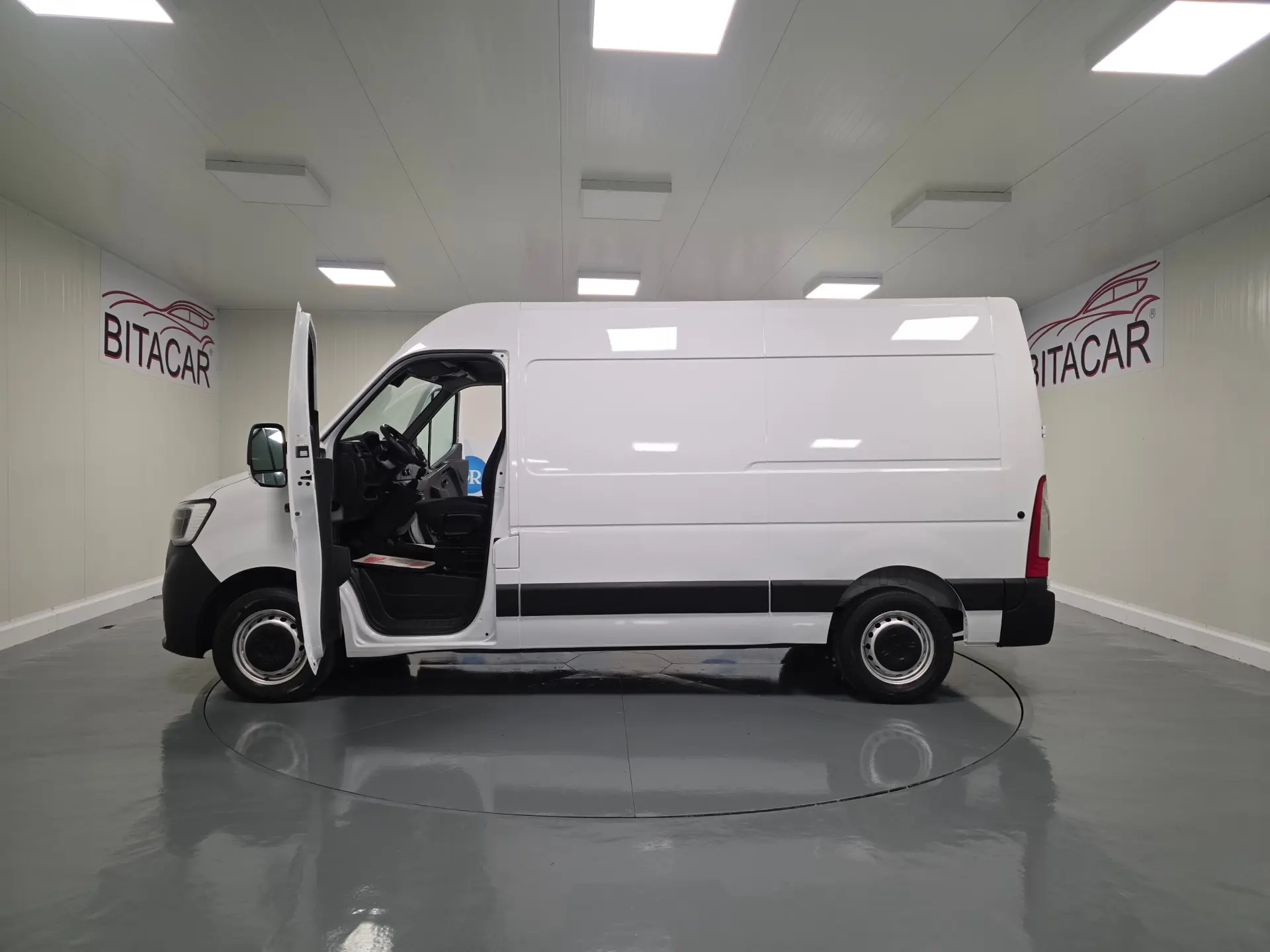 Renault Master L2H2 2.3 DCI 135CV GPS IVA DEDUTIVEL 16