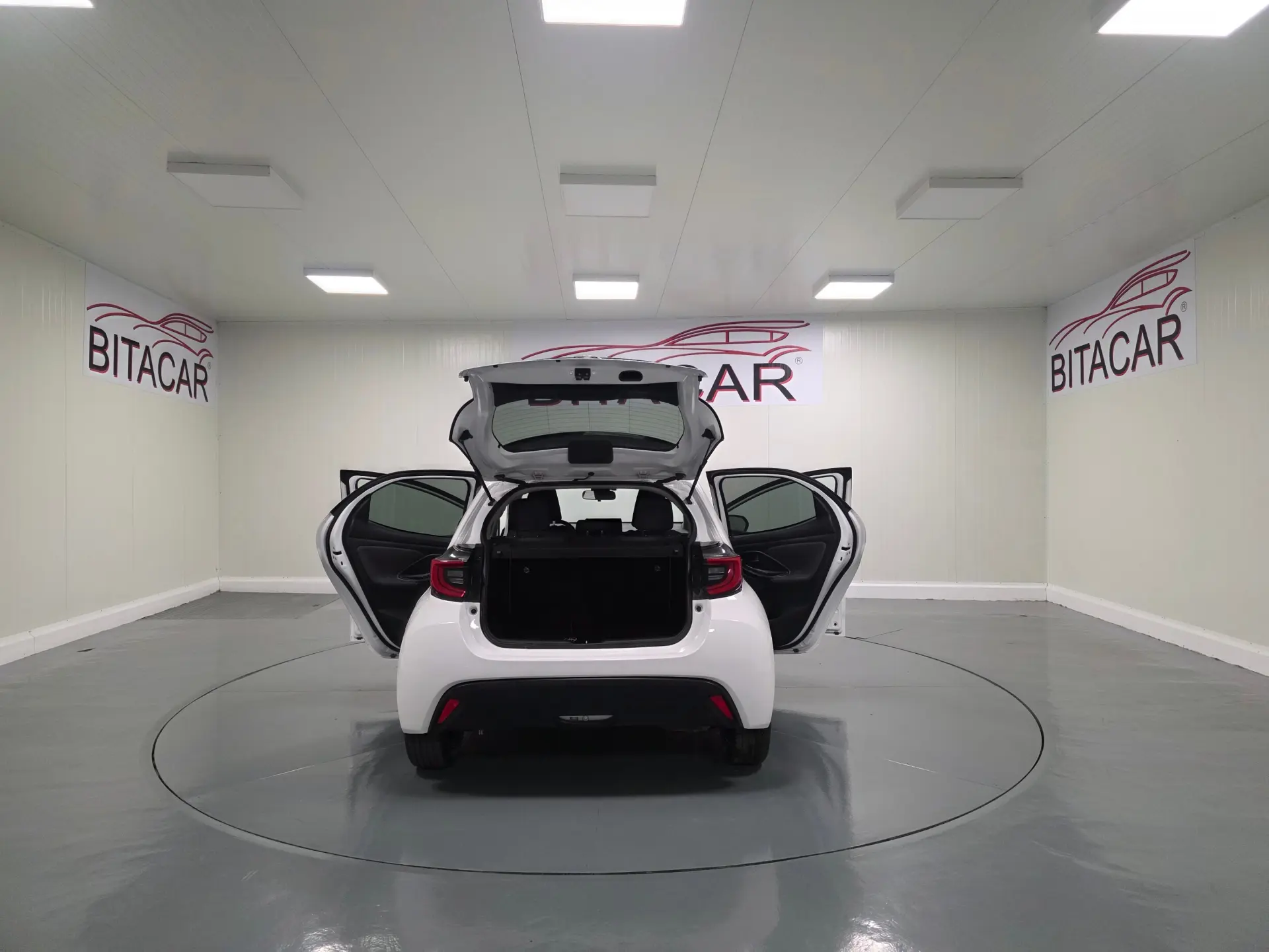 Toyota Yaris 1.5 HDF EXCLUSIVE 68
