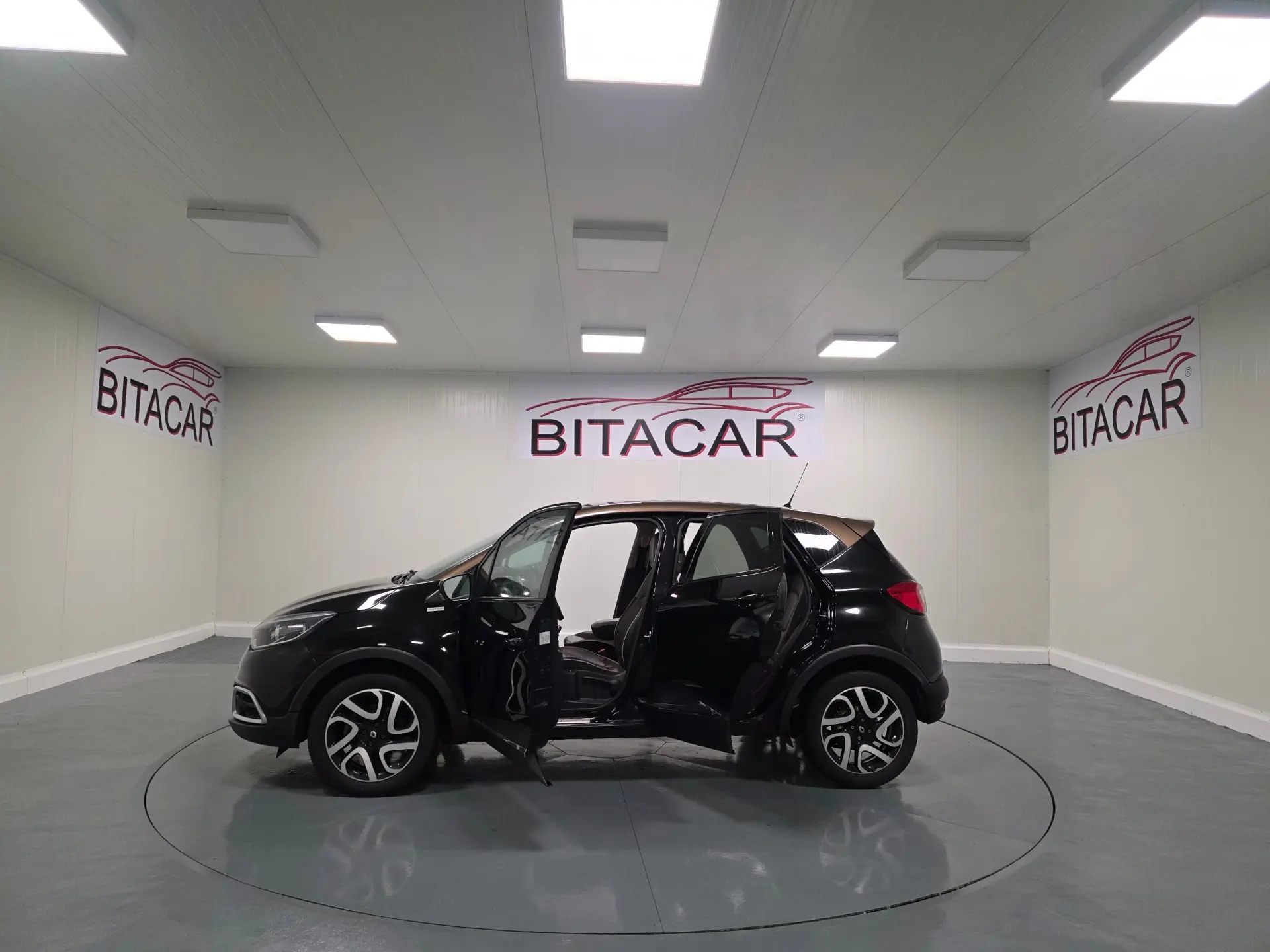 Renault Captur 1.5 dCi Exclusive 21