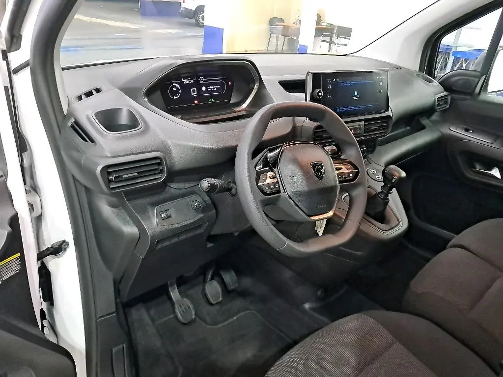 Peugeot Partner 1.5 BLUEHDI 100CV LONGA CAMARA TRASEIRA 10