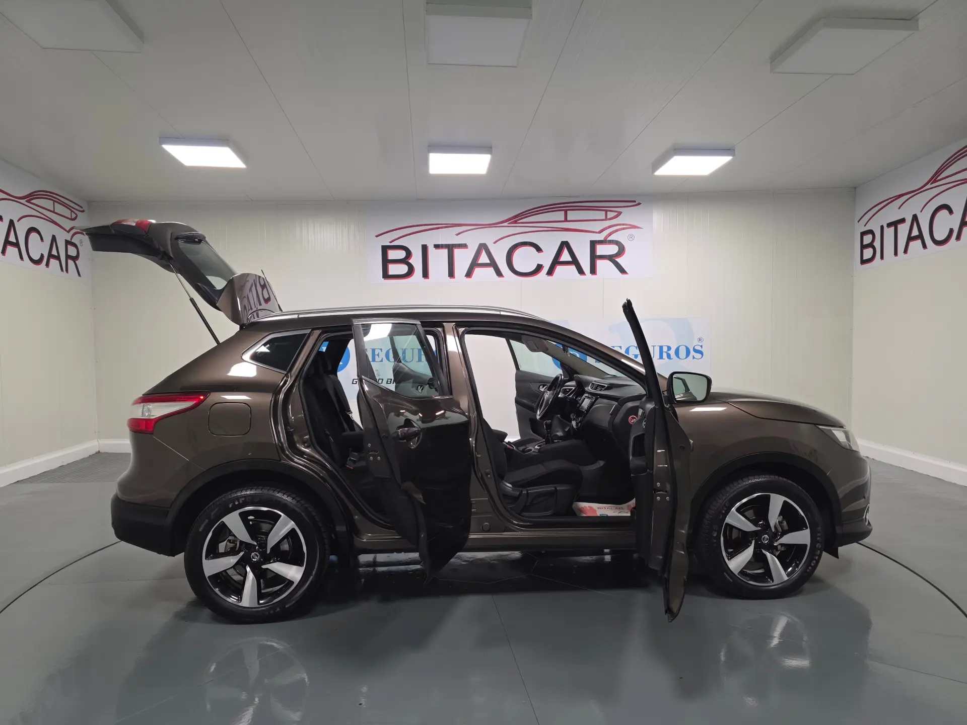 Nissan Qashqai 1.5 dCi N-Connecta Led 63