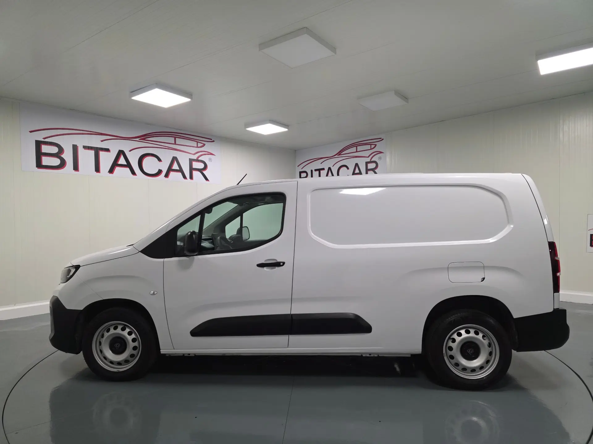 Peugeot Partner 1.5 BLUEHDI 100CV LONGA CAMARA TRASEIRA 35