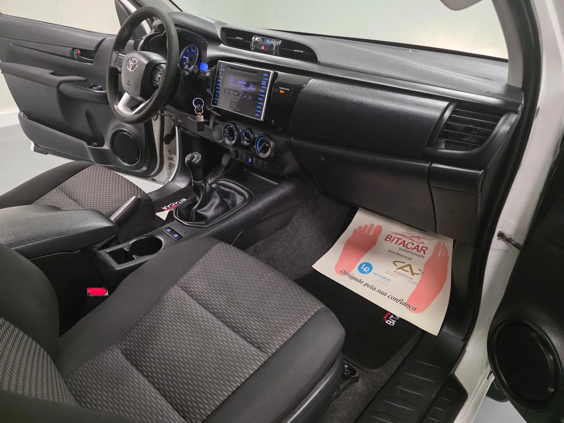 Toyota Hilux 2.4 D-4D 2WD CD 13