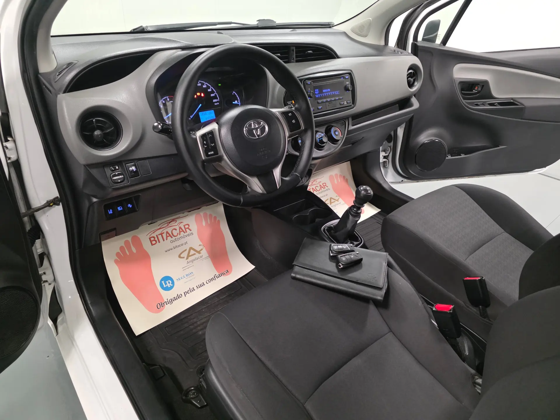 Toyota Yaris BIZZ 1.4 D-4D 90CV IVA DEDUTIVEL 10
