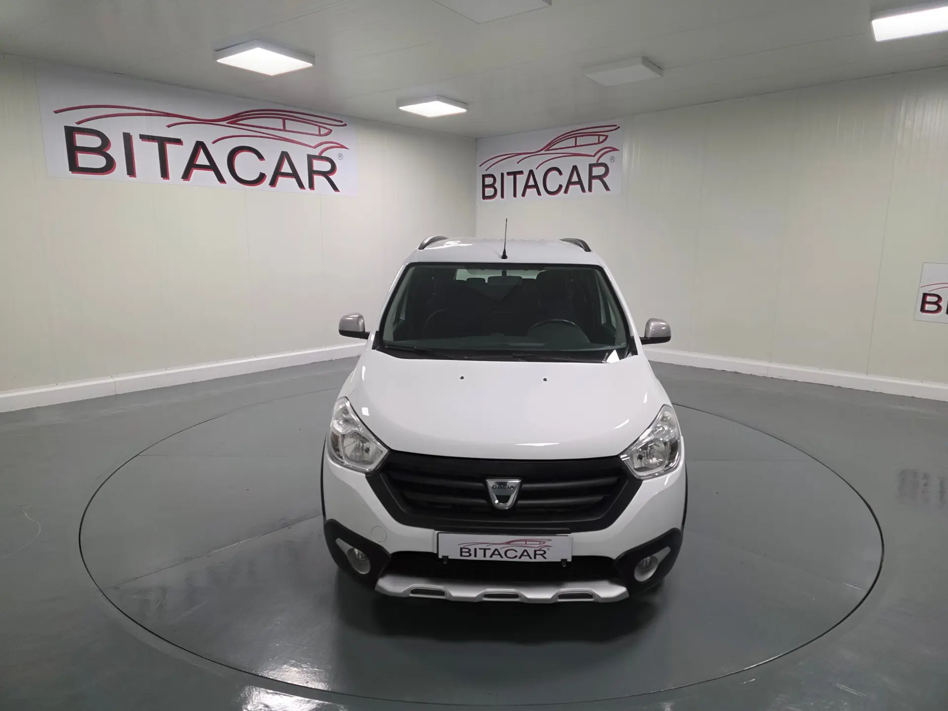 Dacia Lodgy 1.2 STEPWAY 15