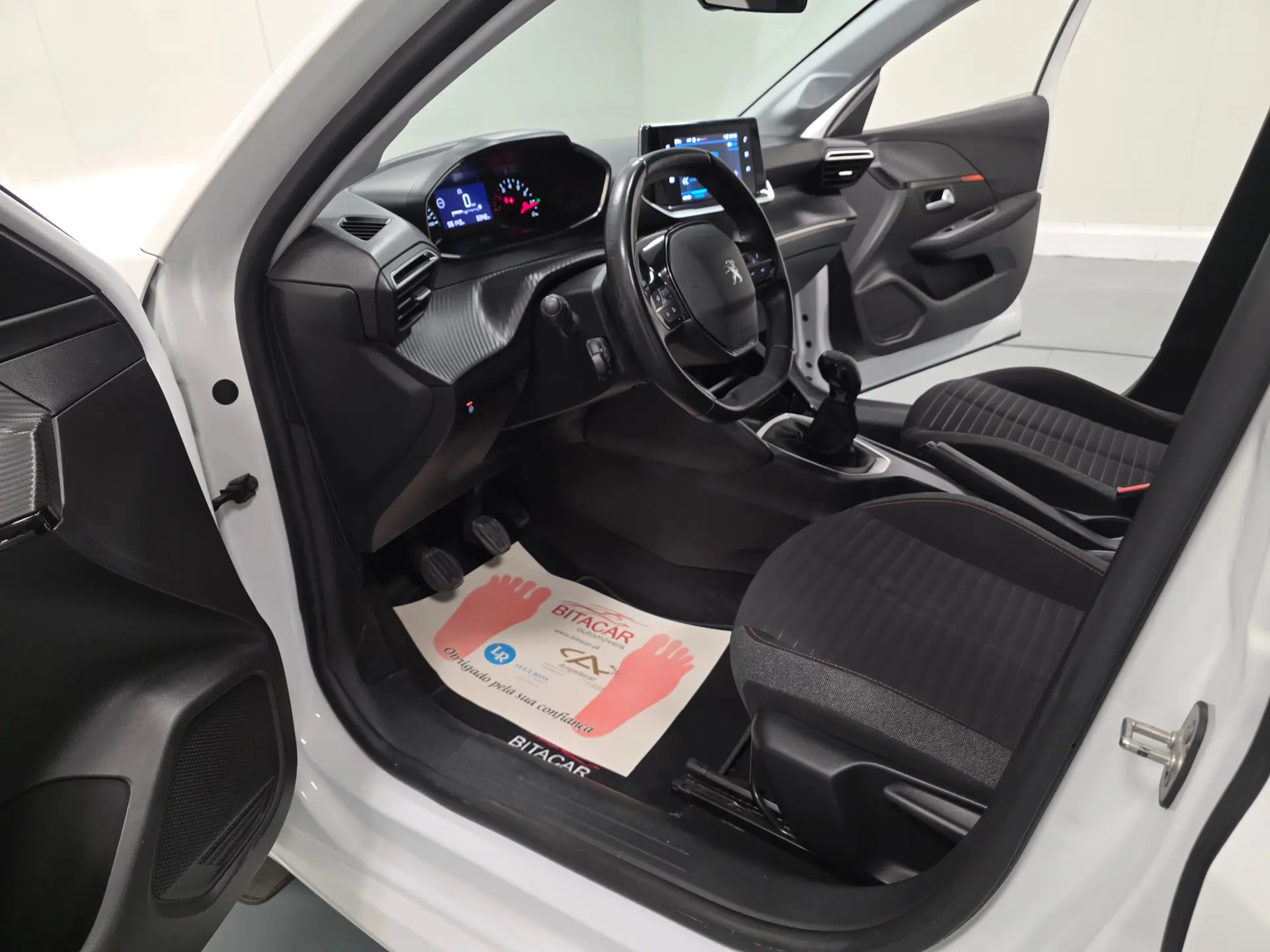 Peugeot 208 1.2 ACTIVE 96