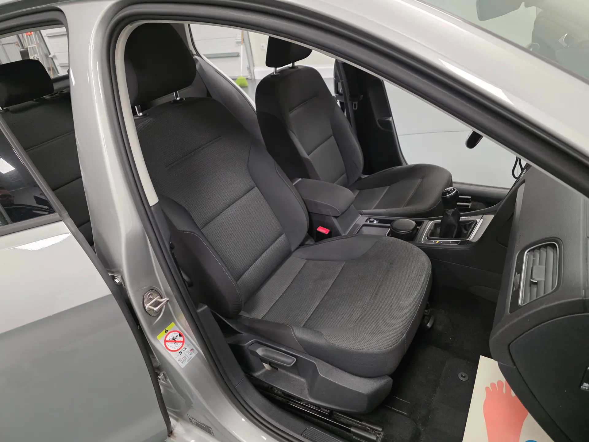 Volkswagen Golf 1.6 TDI CONFORTLINE 71