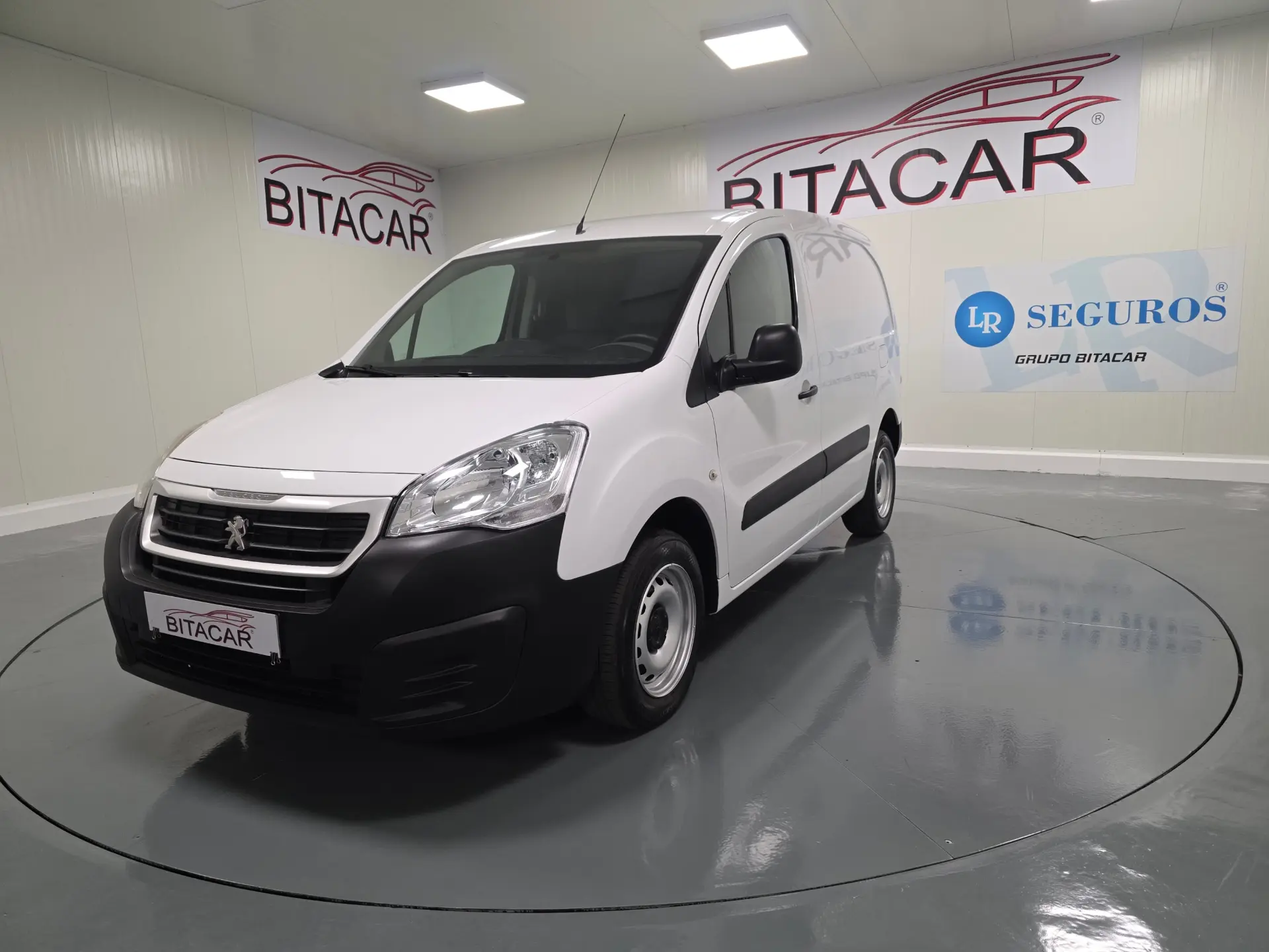 Peugeot Partner 1.6 HDI L1 PACK CD CLIM 11